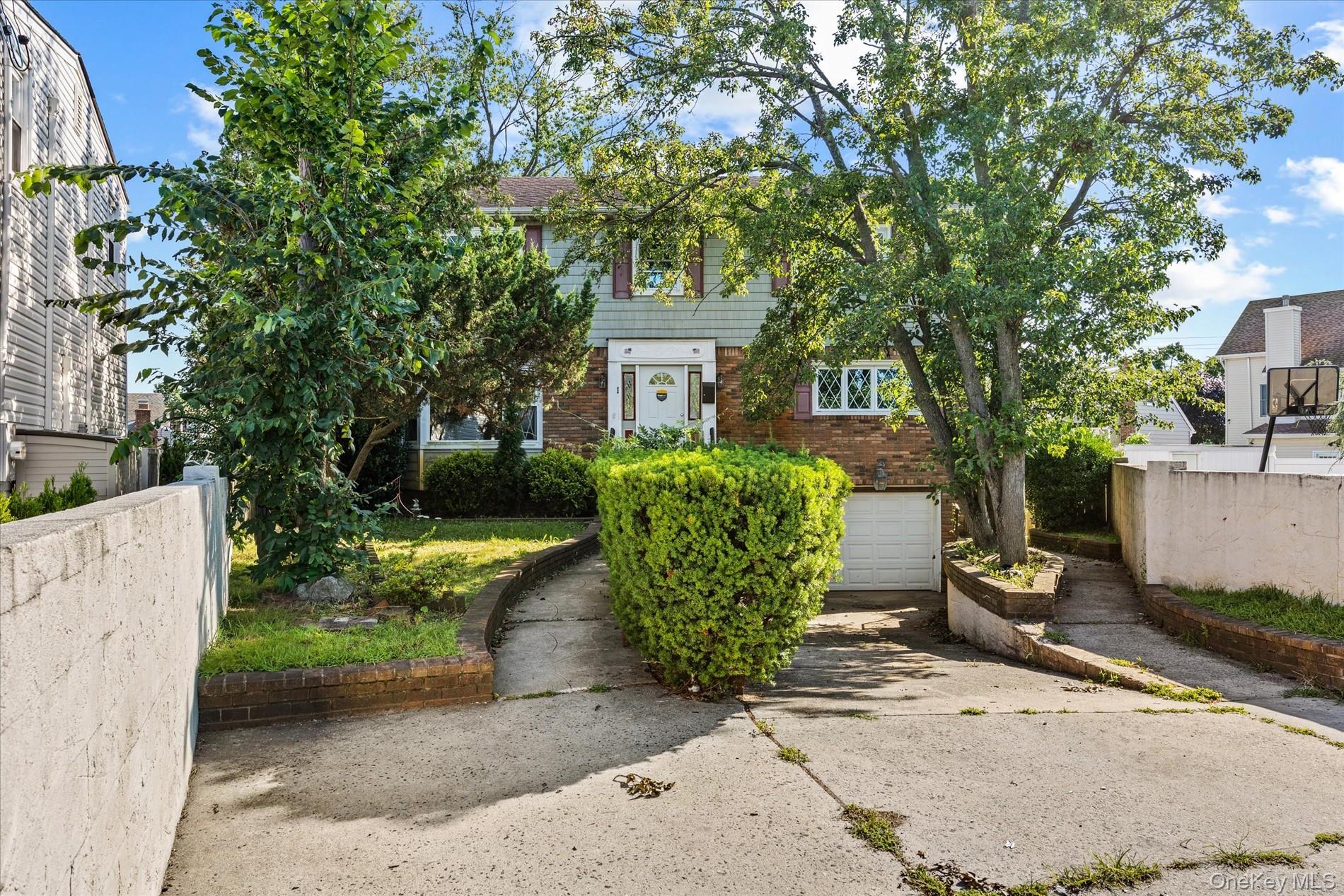 251 Perkins Avenue Property Photo 2