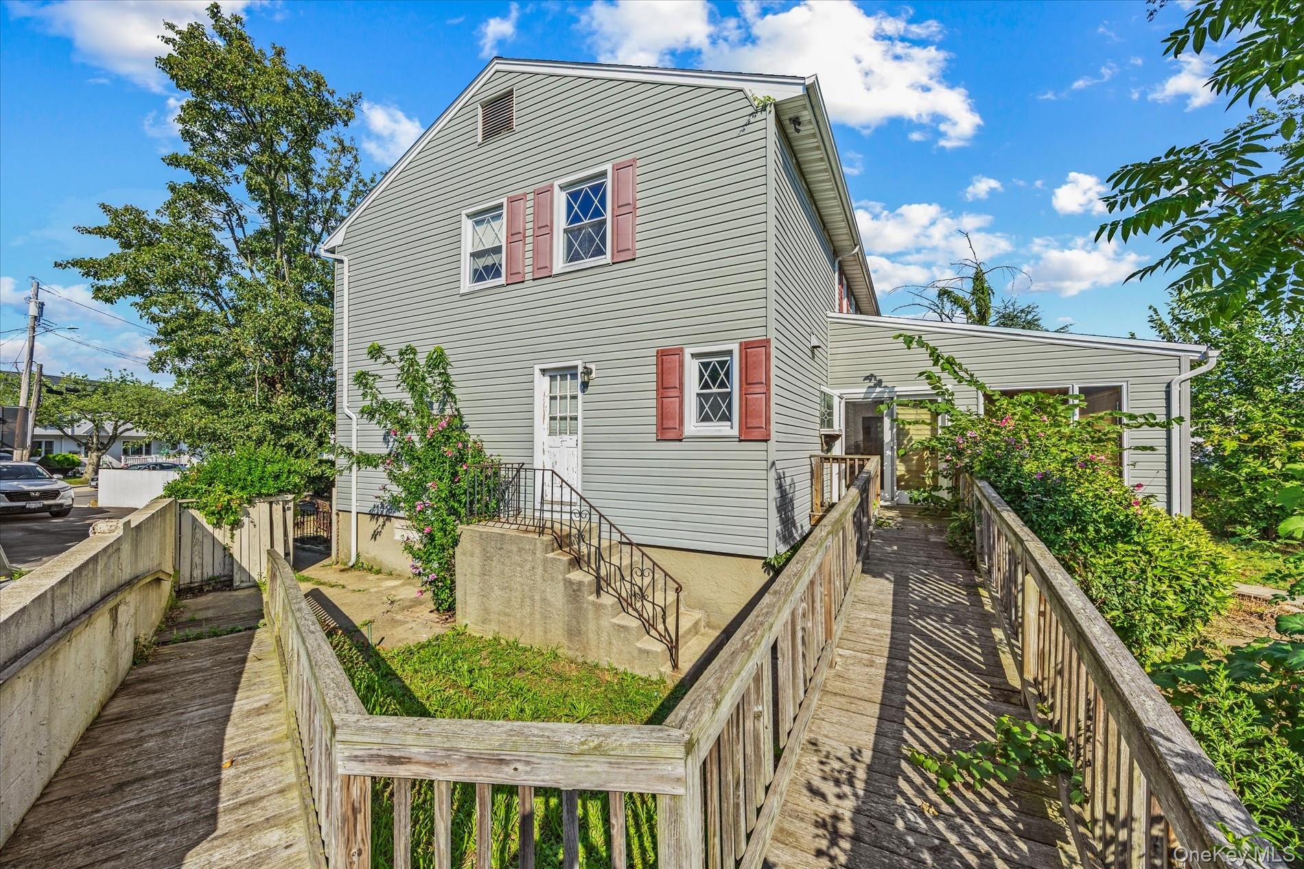 251 Perkins Avenue Property Photo 4