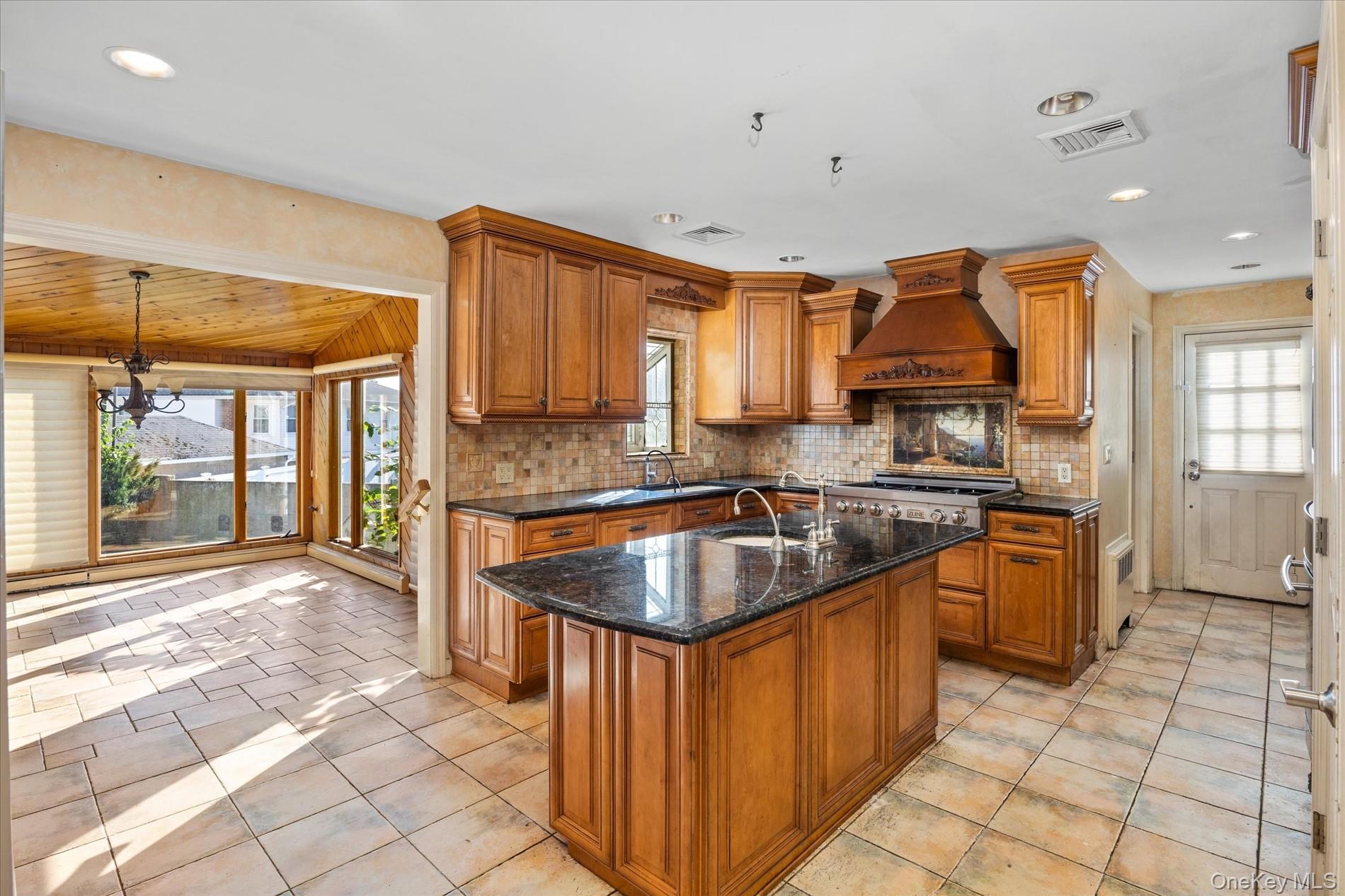 251 Perkins Avenue Property Photo 13