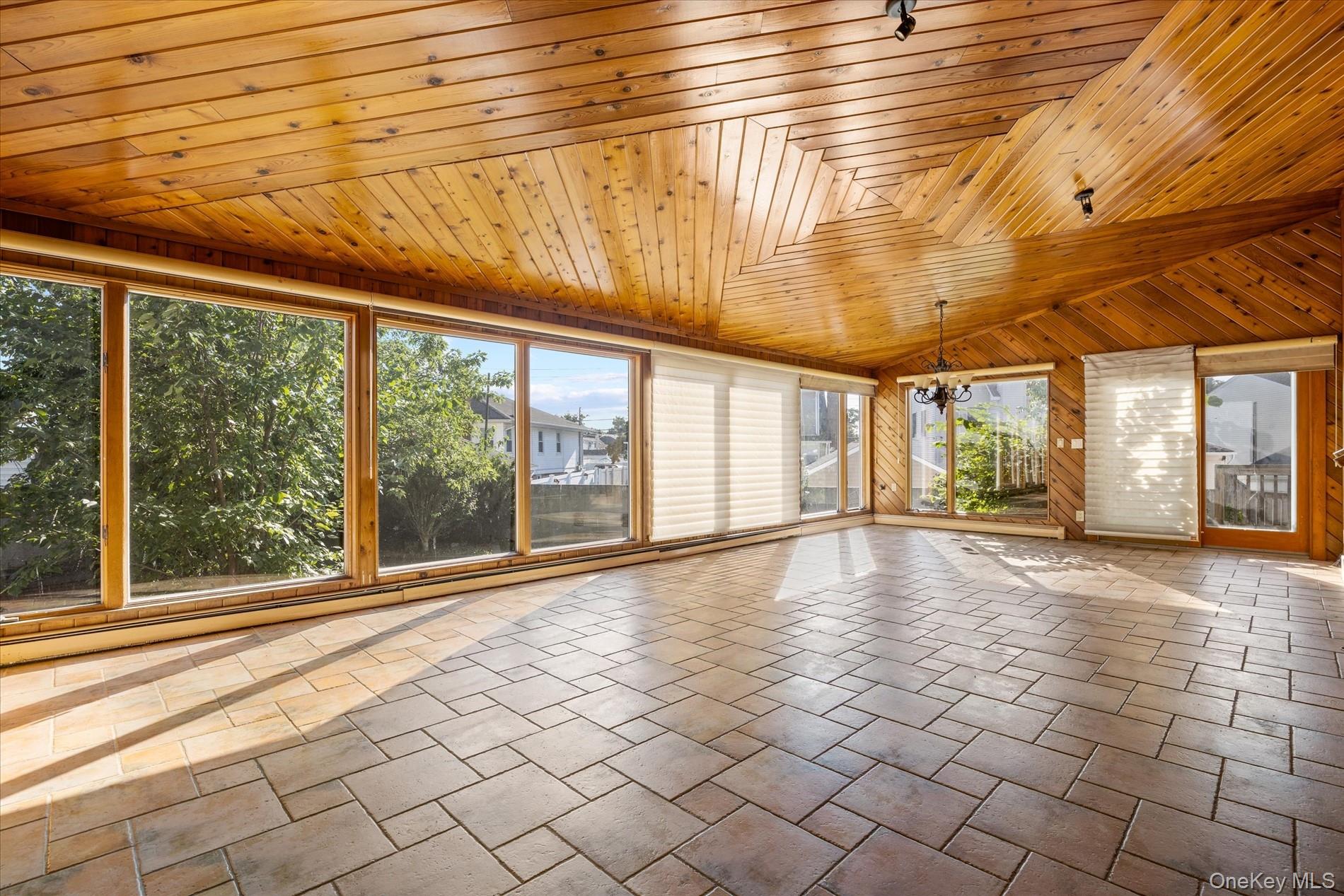 251 Perkins Avenue Property Photo 17