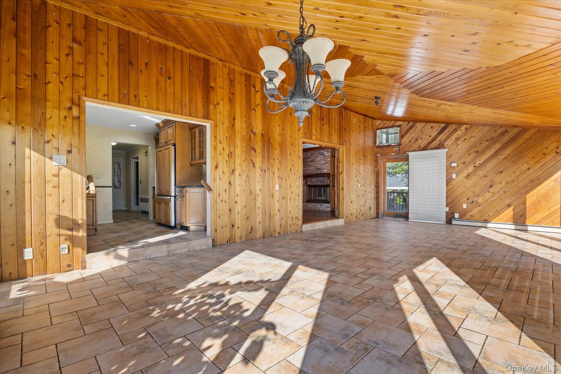 251 Perkins Avenue Property Photo 18