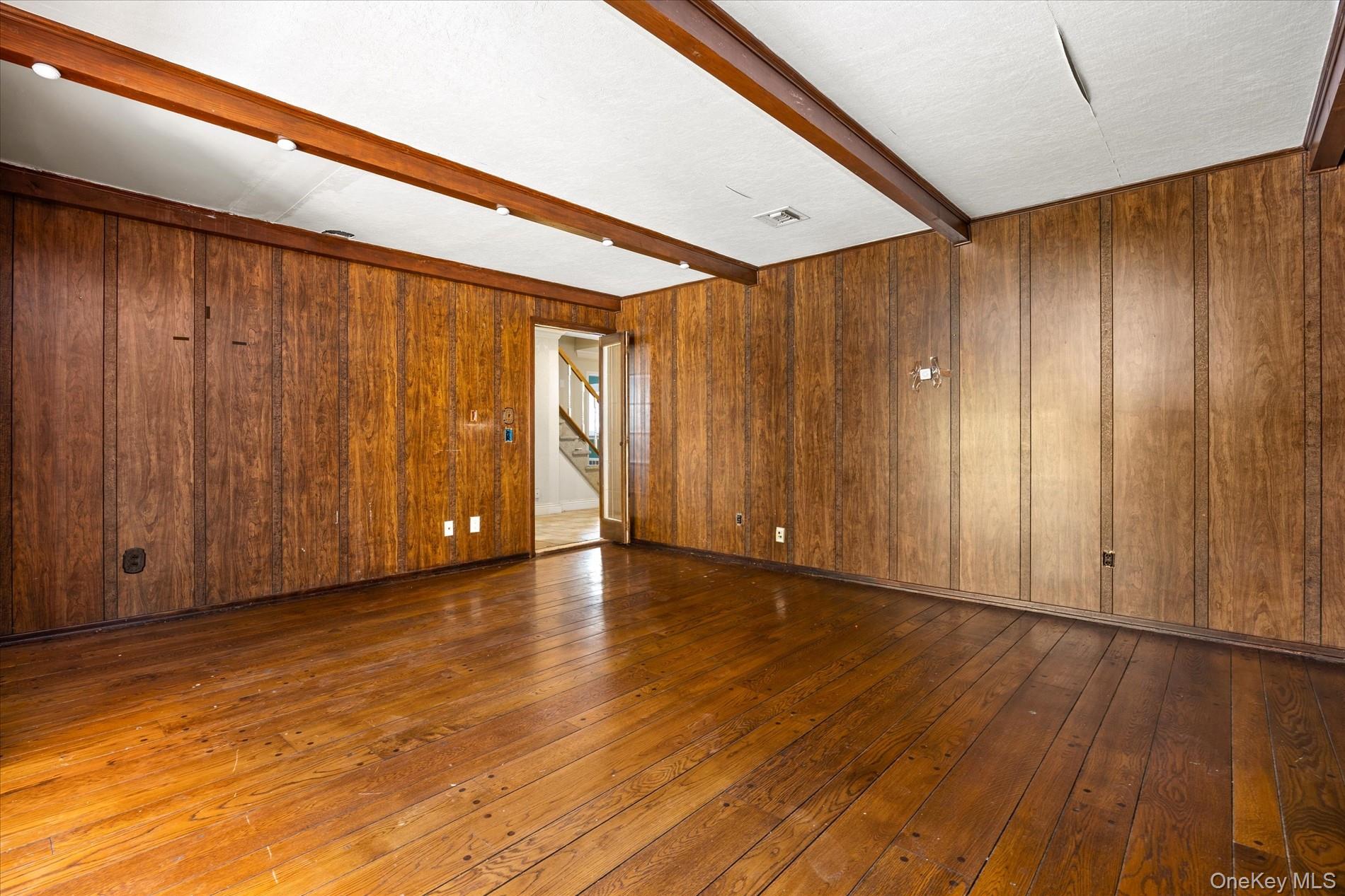 251 Perkins Avenue Property Photo 20