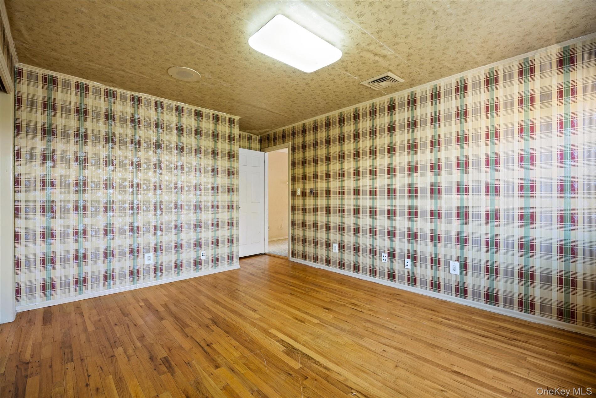 251 Perkins Avenue Property Photo 34