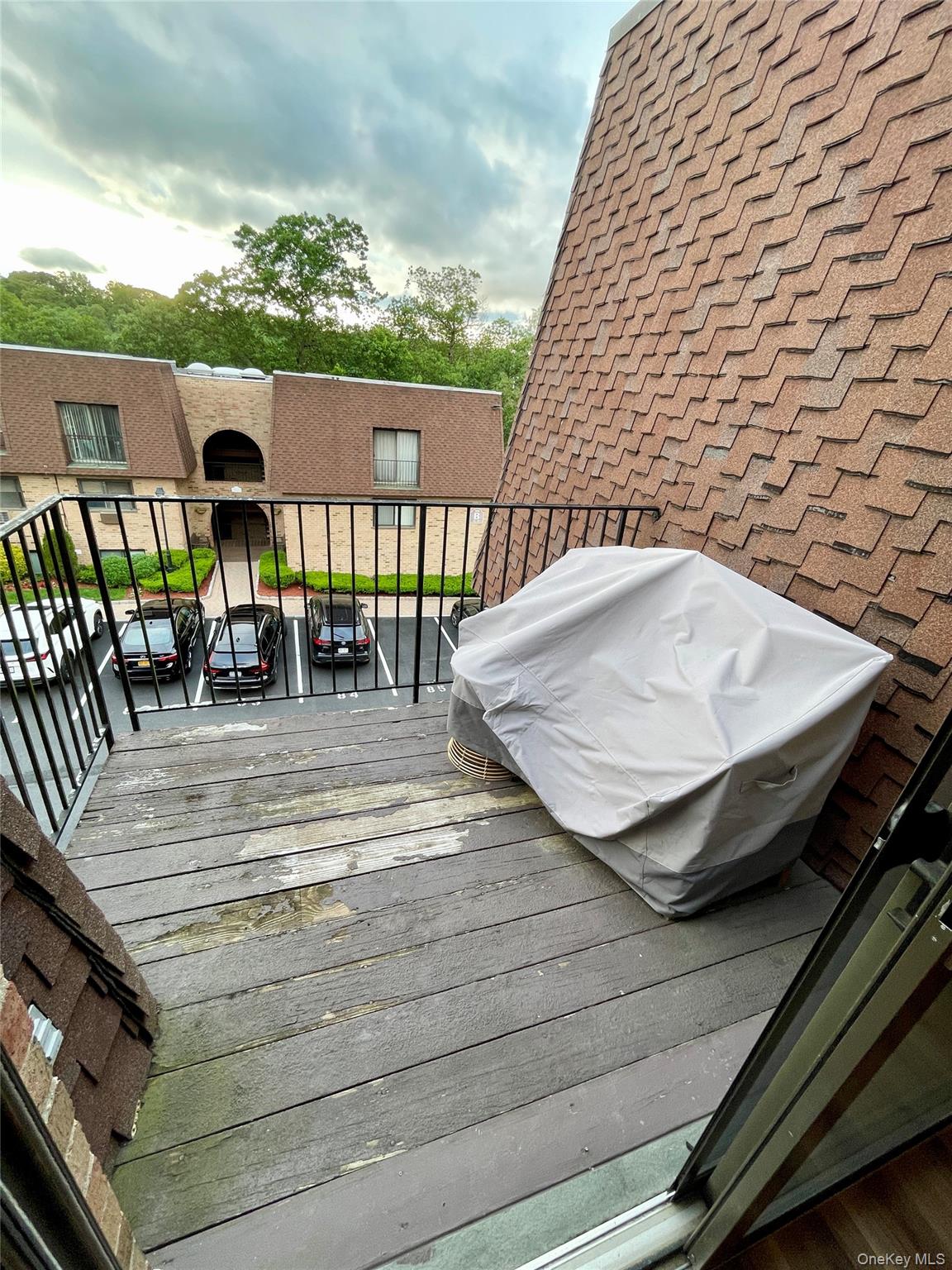 348 Central Park Avenue C9 Property Photo 5