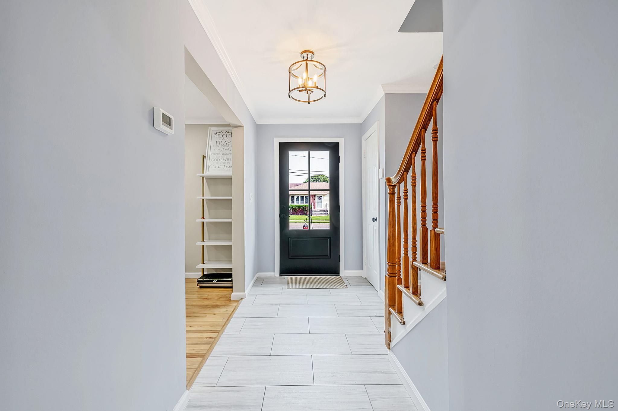95 Colonial Drive Property Photo 4