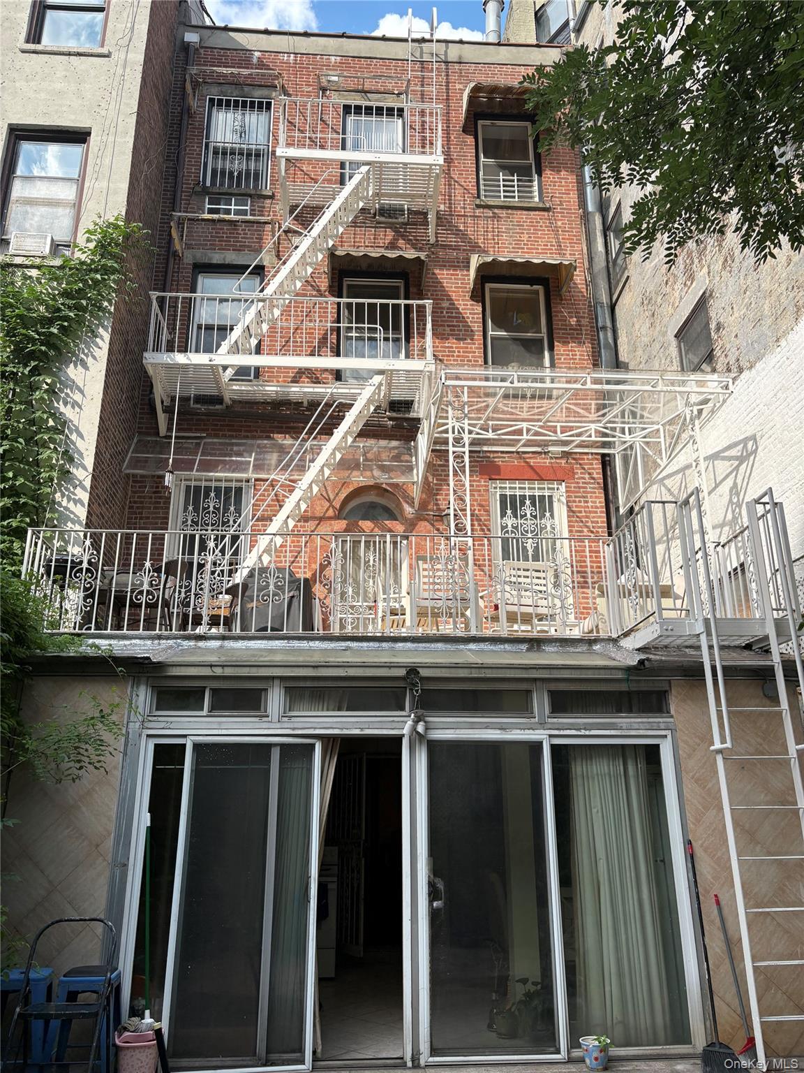 344 E 120th Street Property Photo 5