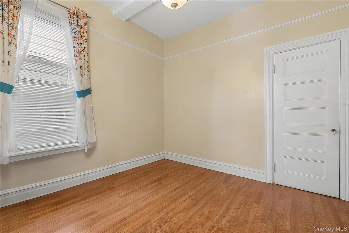 3713 Willett Avenue Property Photo 10