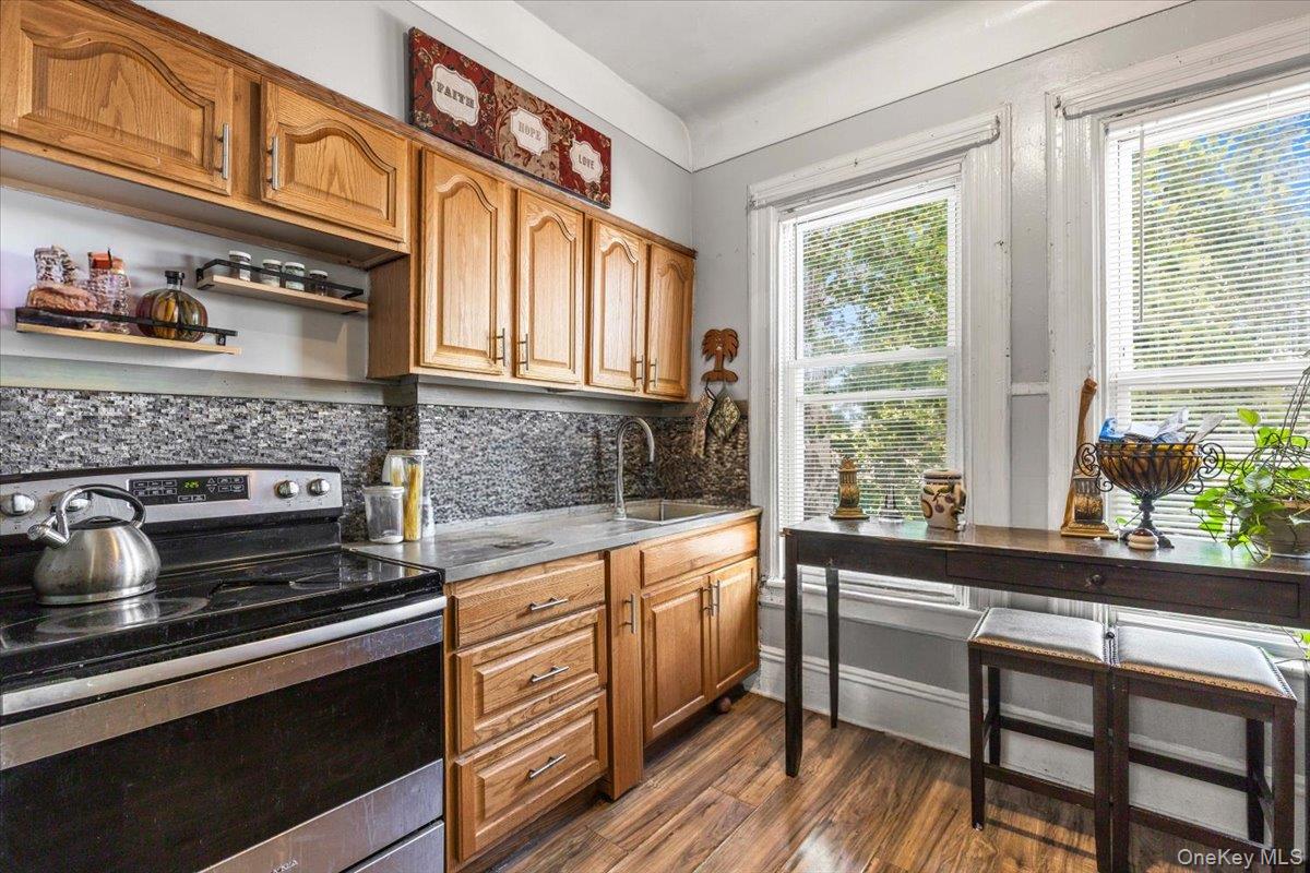 3713 Willett Avenue Property Photo 15