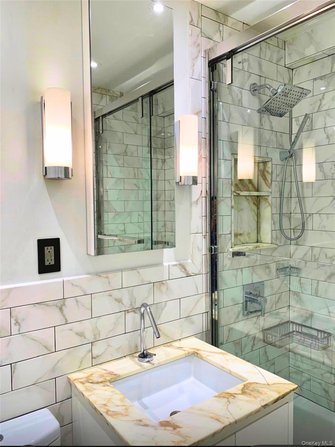 25-47 71st Street Property Photo 15