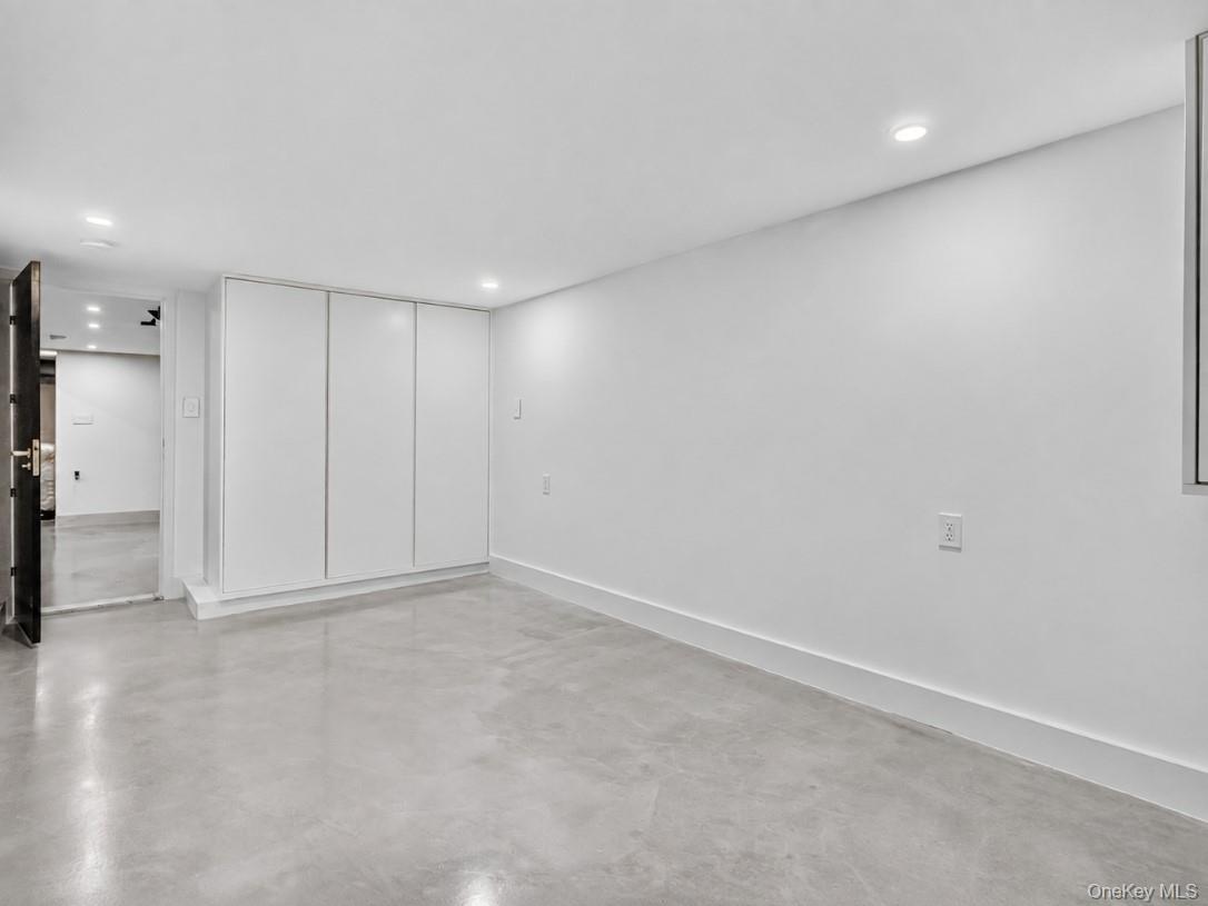 25-47 71st Street Property Photo 25