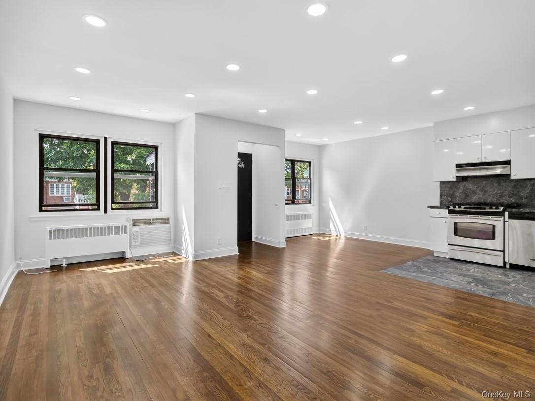 25-47 71st Street Property Photo 32