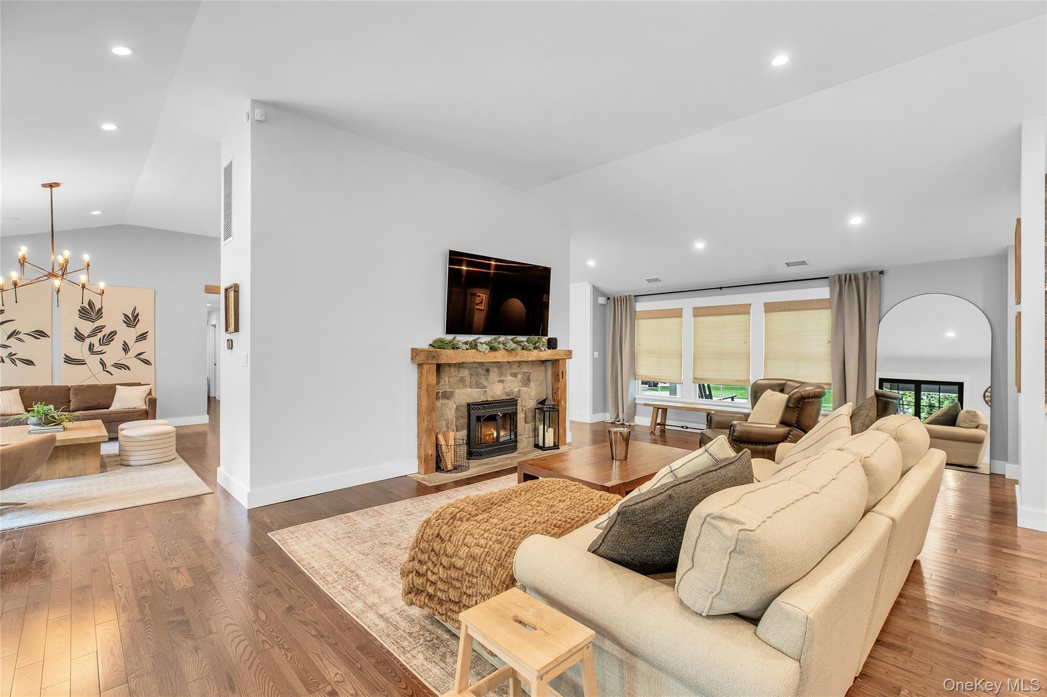 7 Ridge Drive Property Photo 8