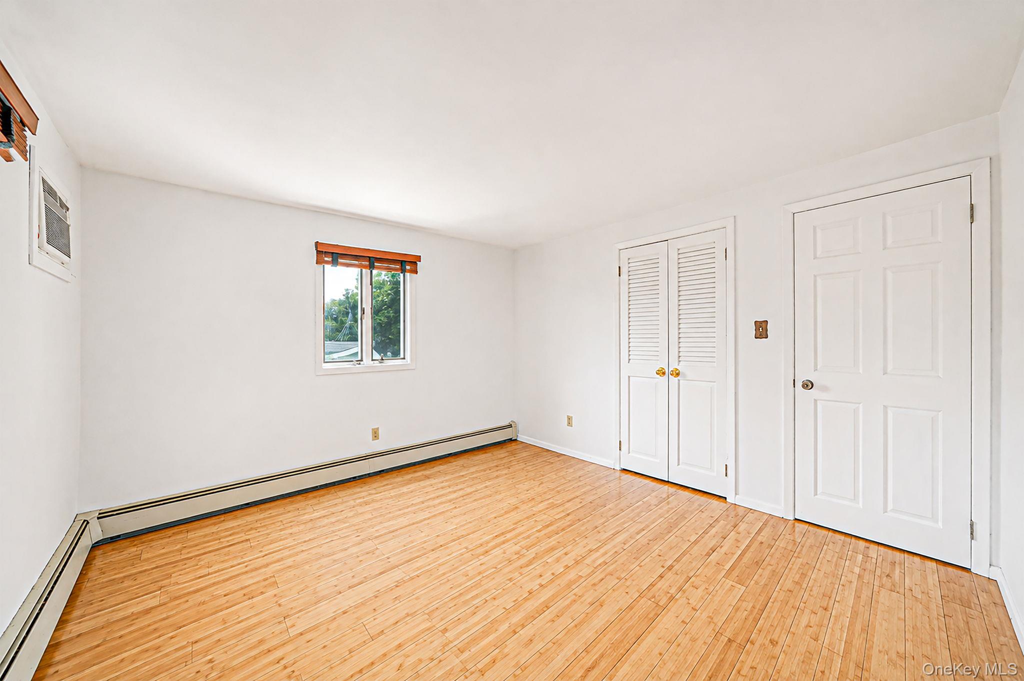 201 Acre Lane Property Photo 10