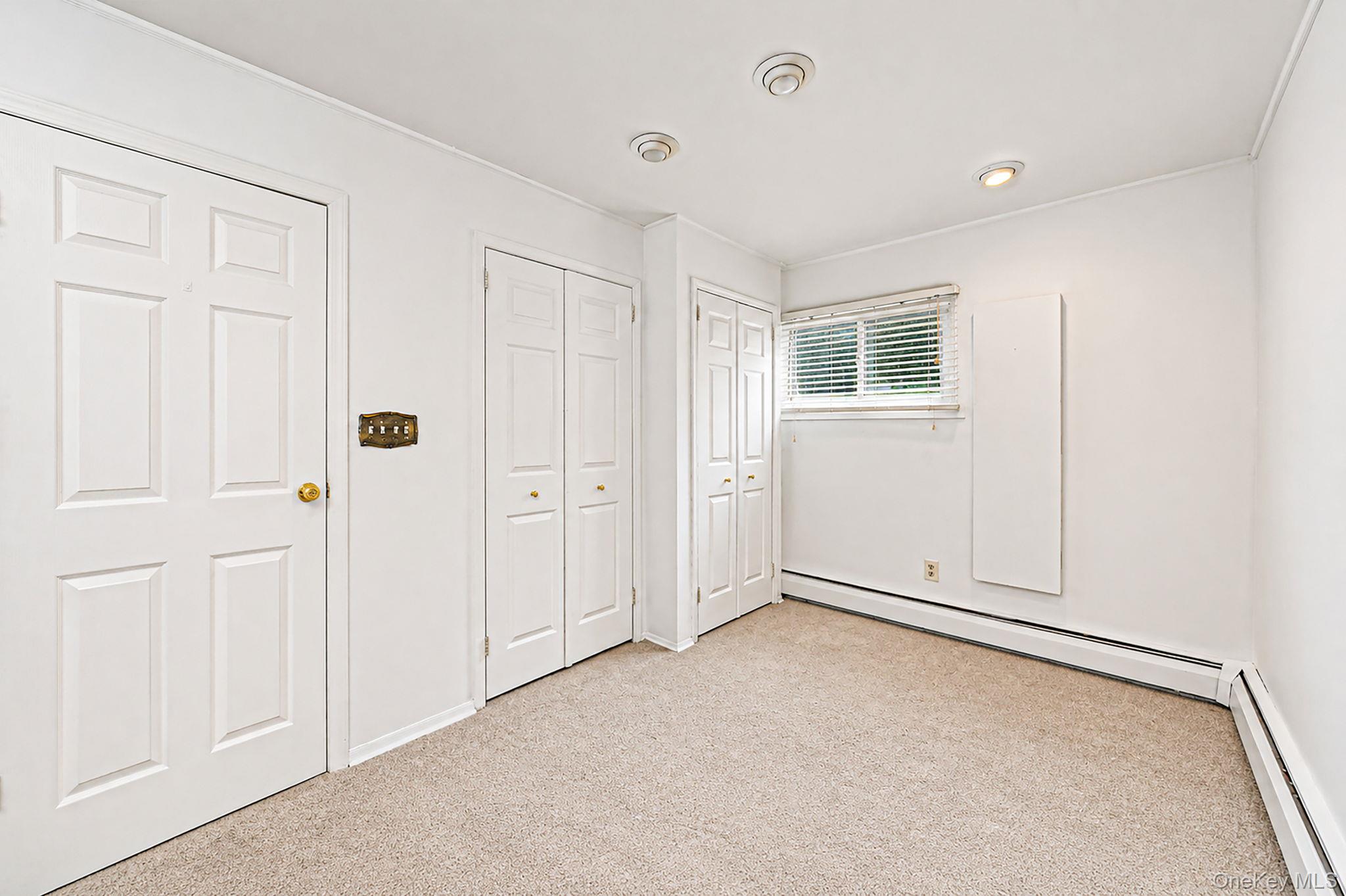 201 Acre Lane Property Photo 12