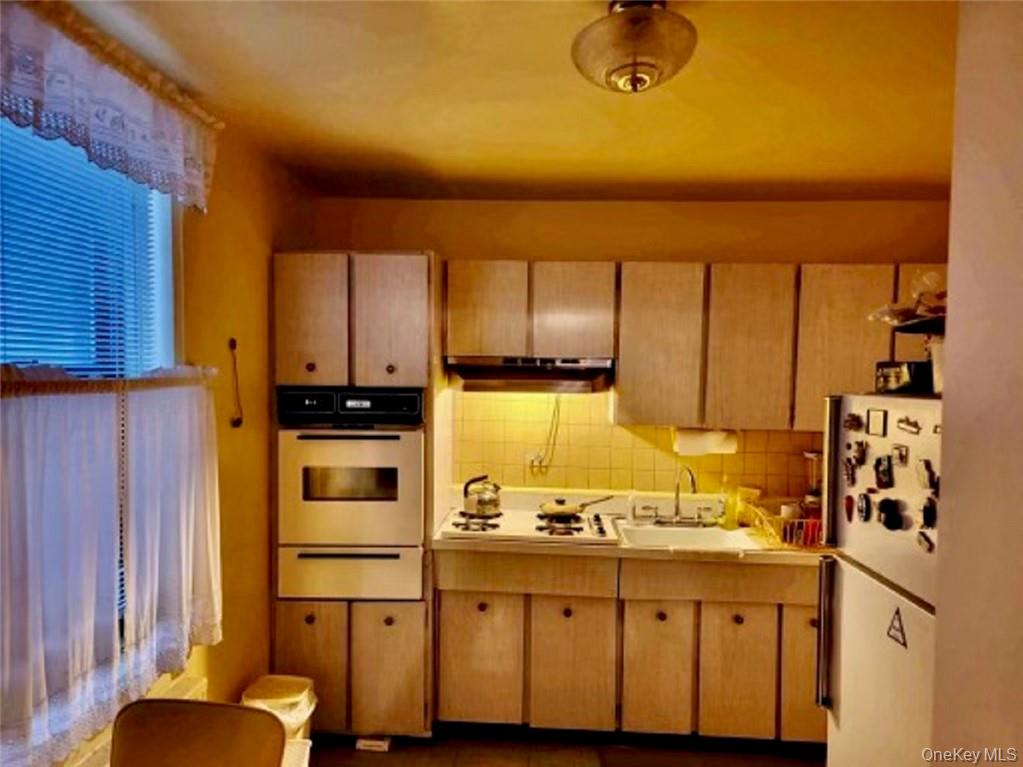 836 Tilden Street 6k Property Photo 5