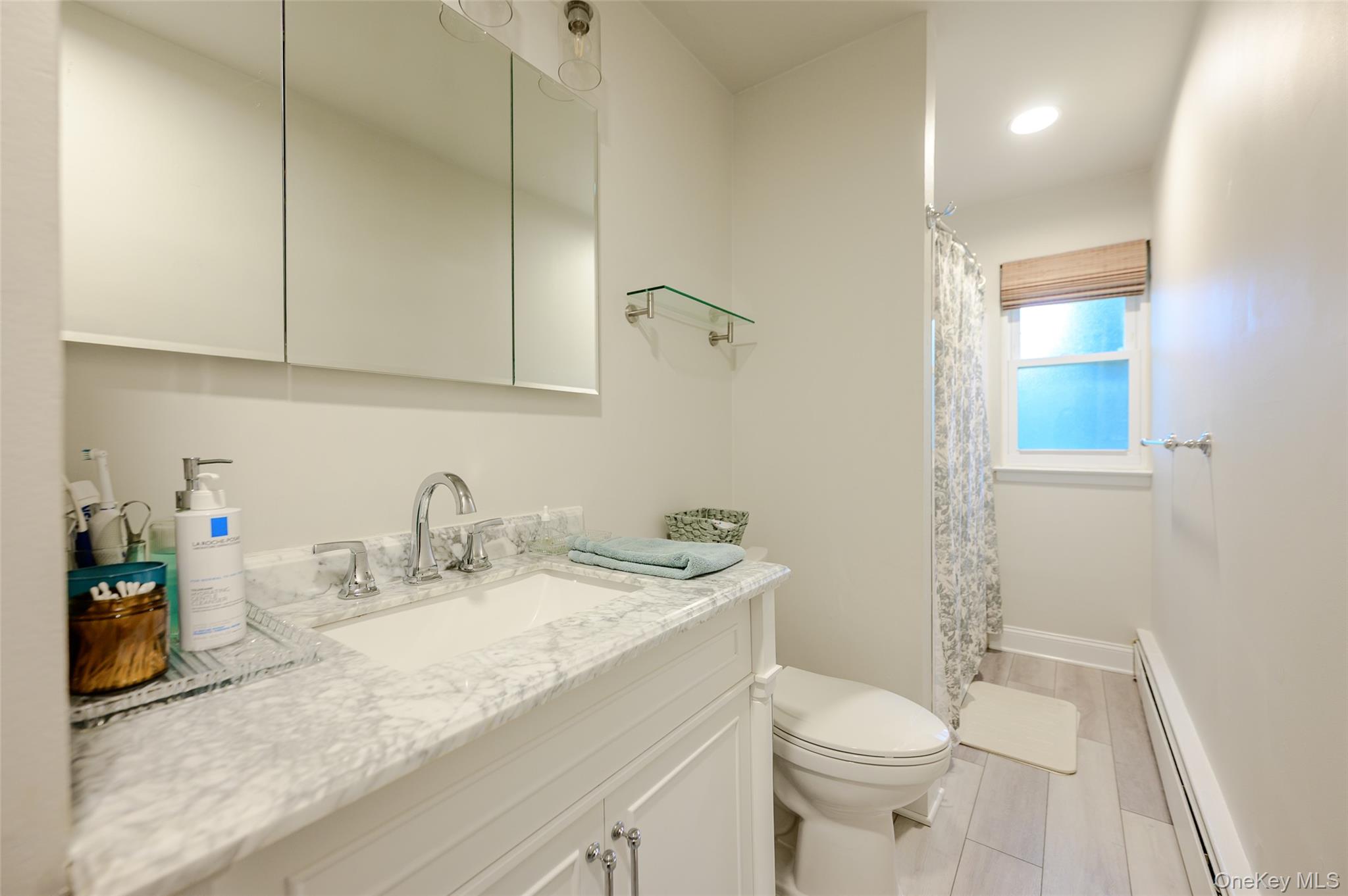 718 Towne House Village Property Photo 11