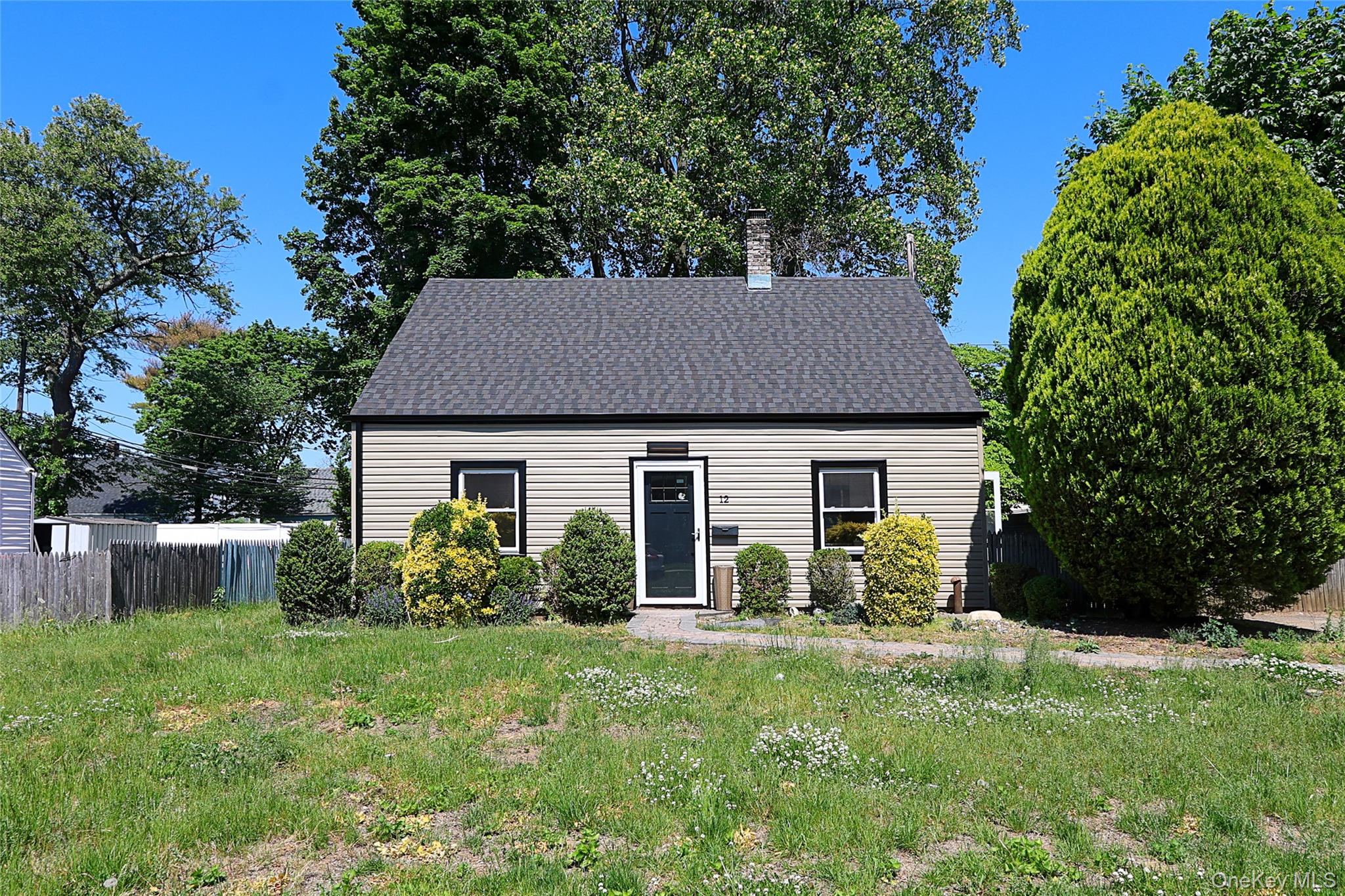 12 Garland Property Photo 2