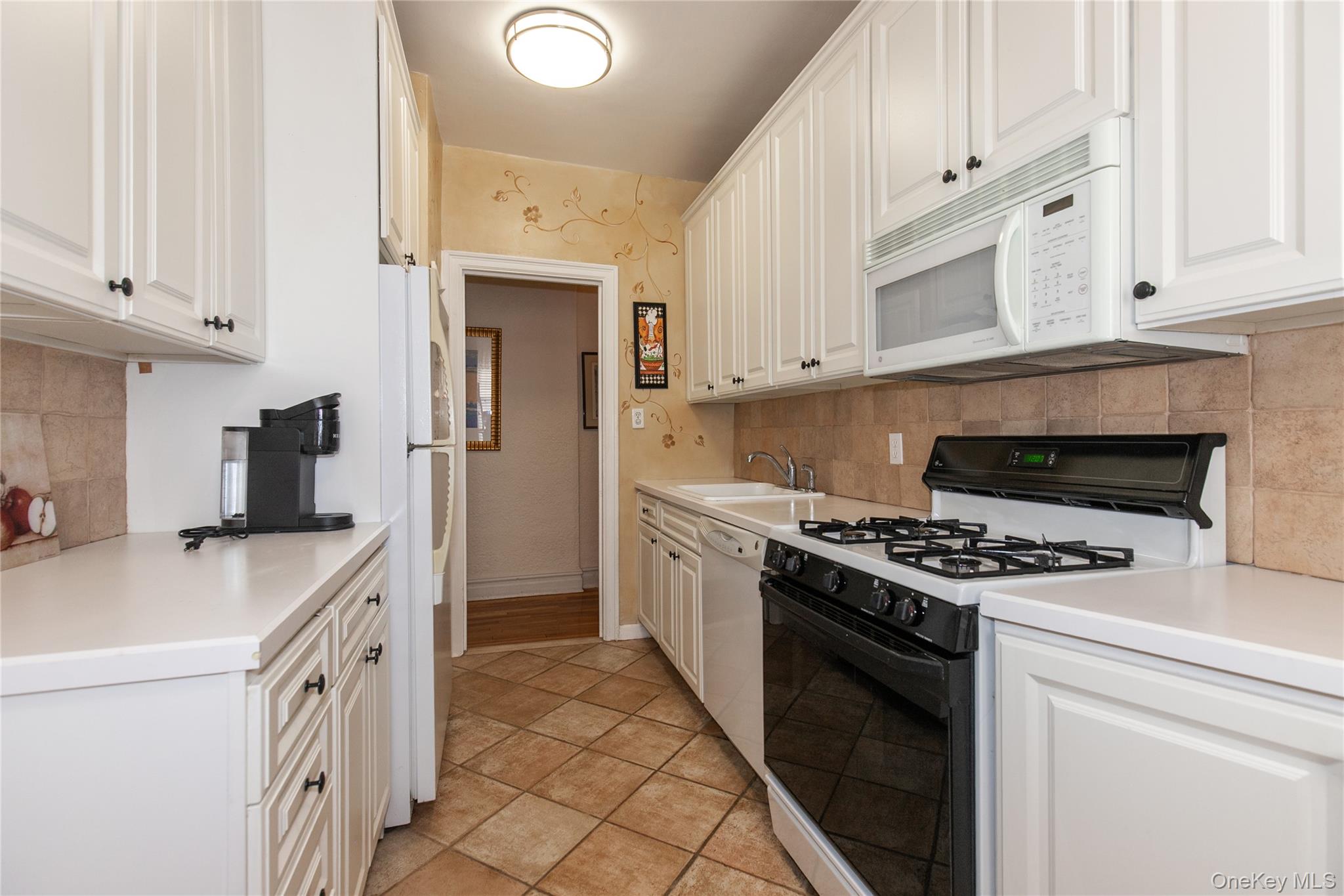 4 Maple Drive 6-i Property Photo 12