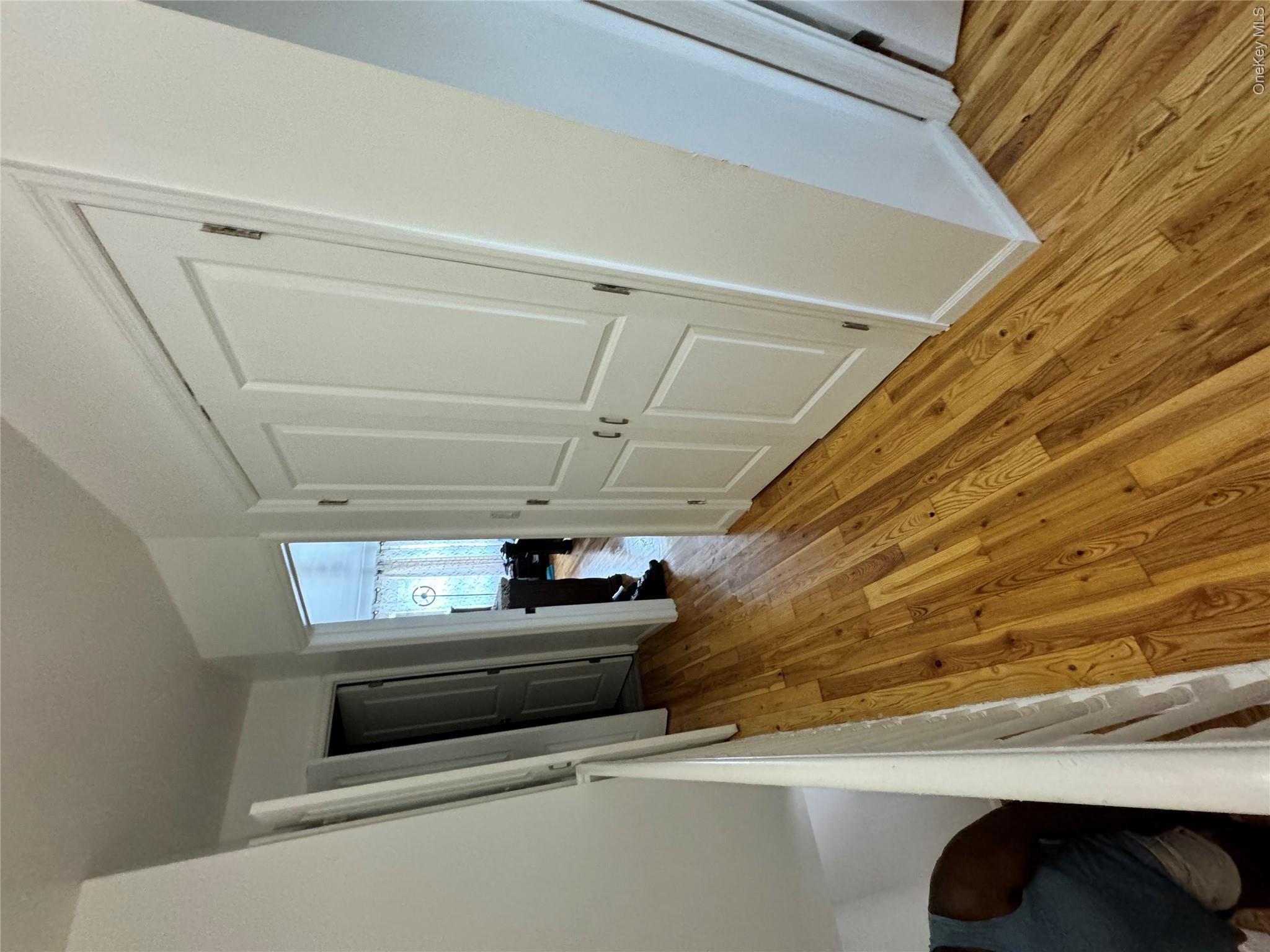 648 E 93rd Street Property Photo 25