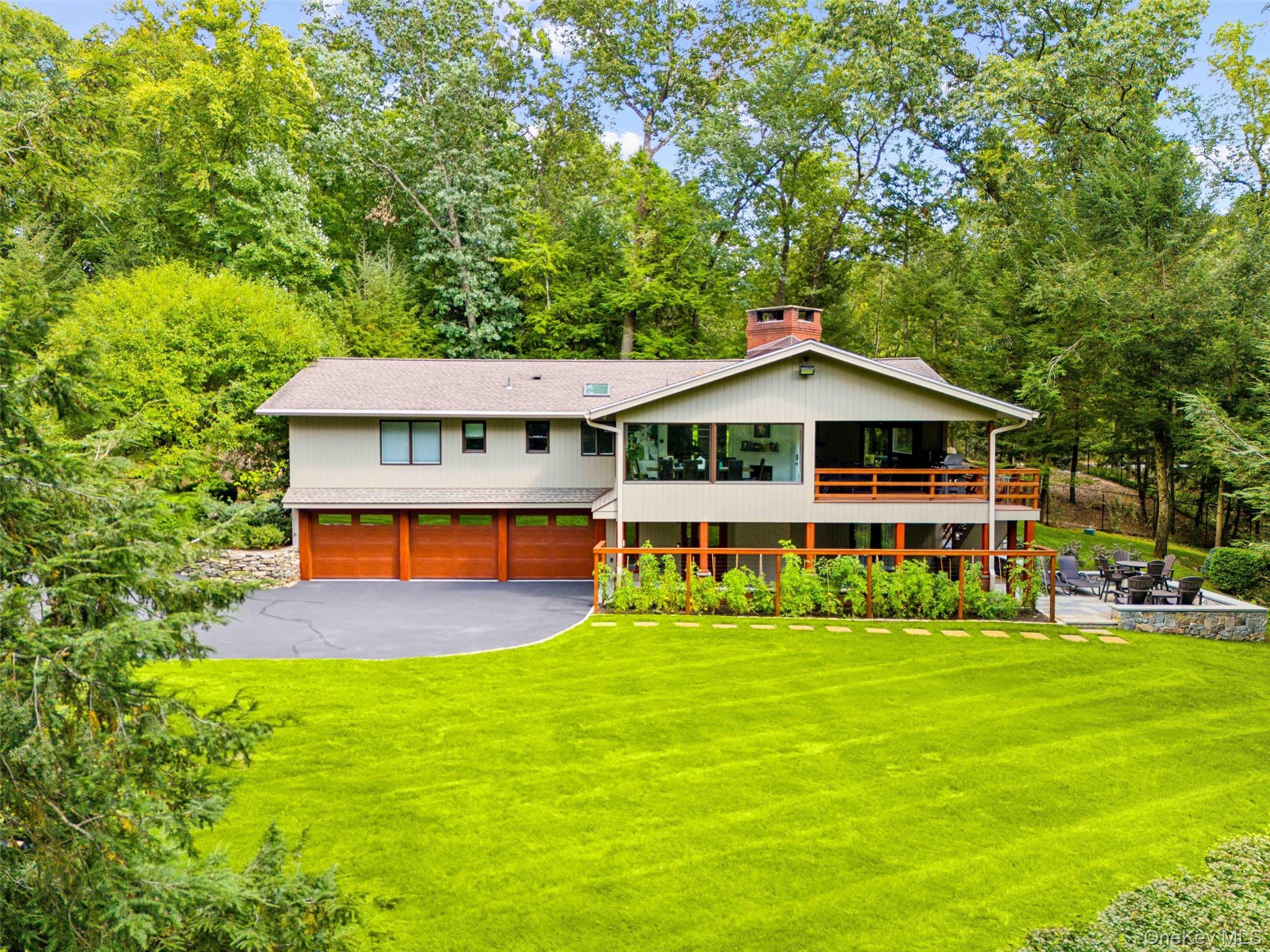 401 Chestnut Ridge Road Property Photo 1