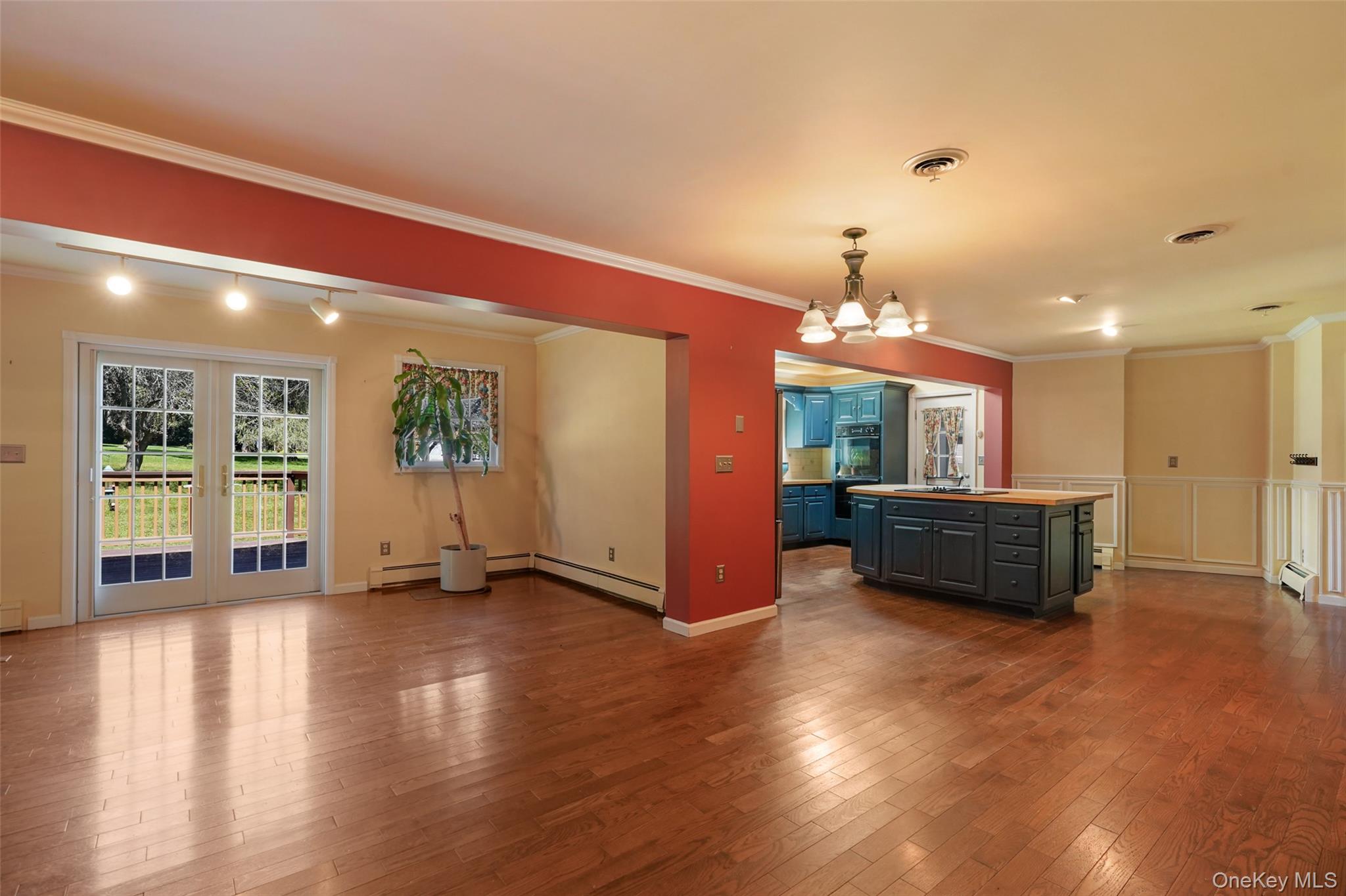 2 Pine Tree Drive Property Photo 9