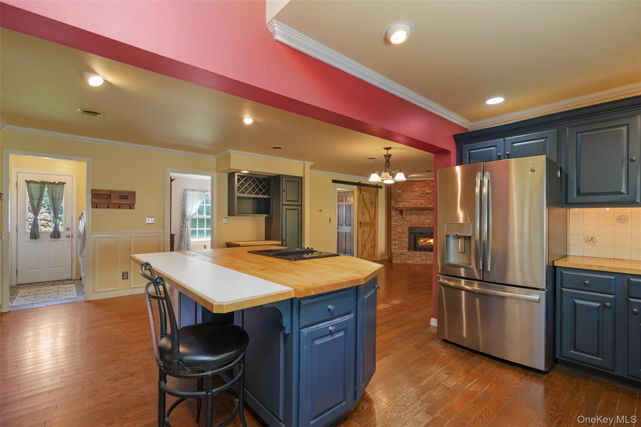2 Pine Tree Drive Property Photo 13