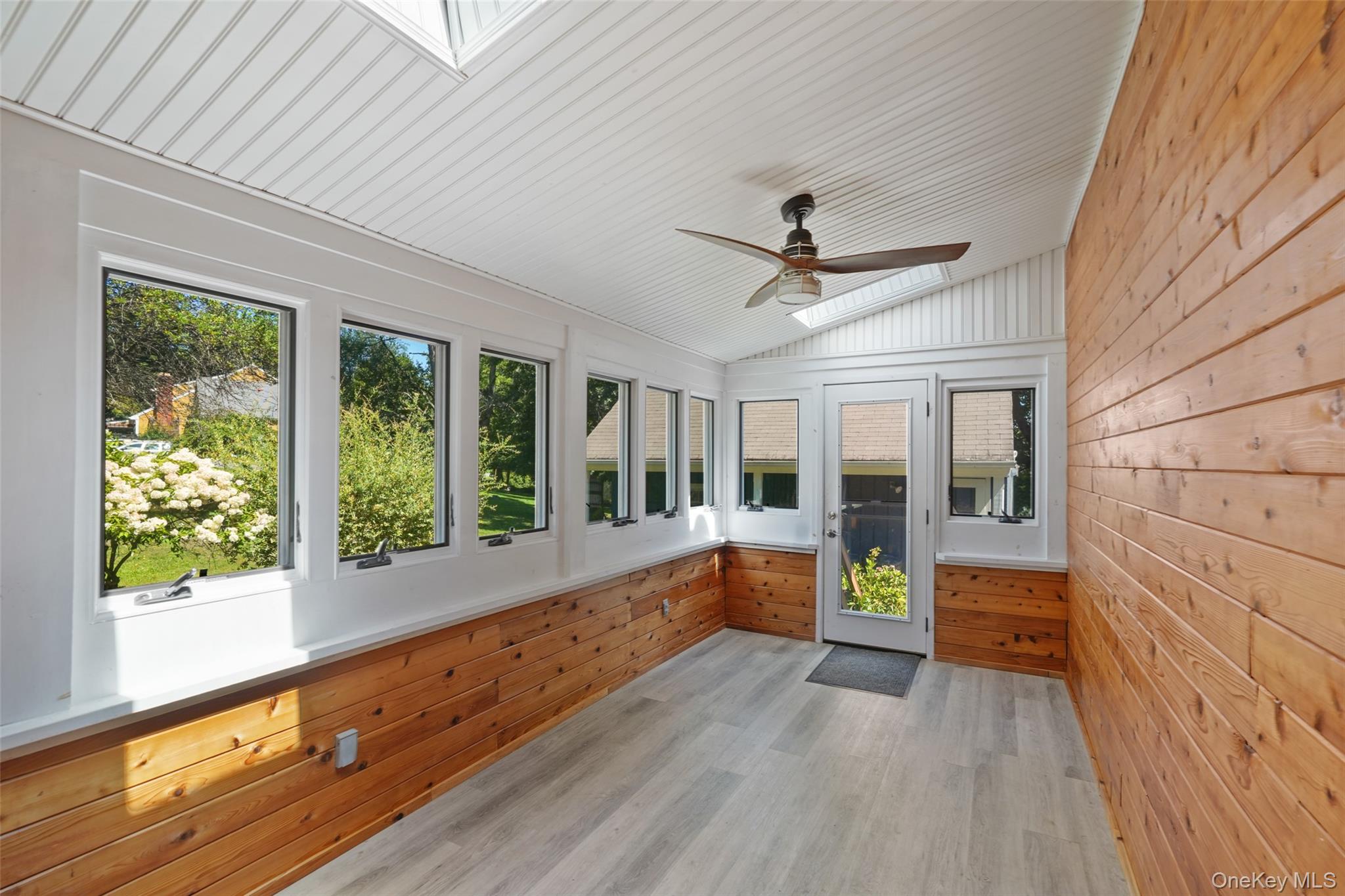 2 Pine Tree Drive Property Photo 17