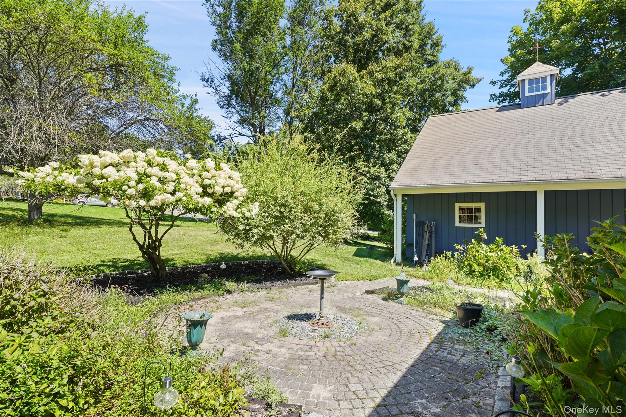 2 Pine Tree Drive Property Photo 41