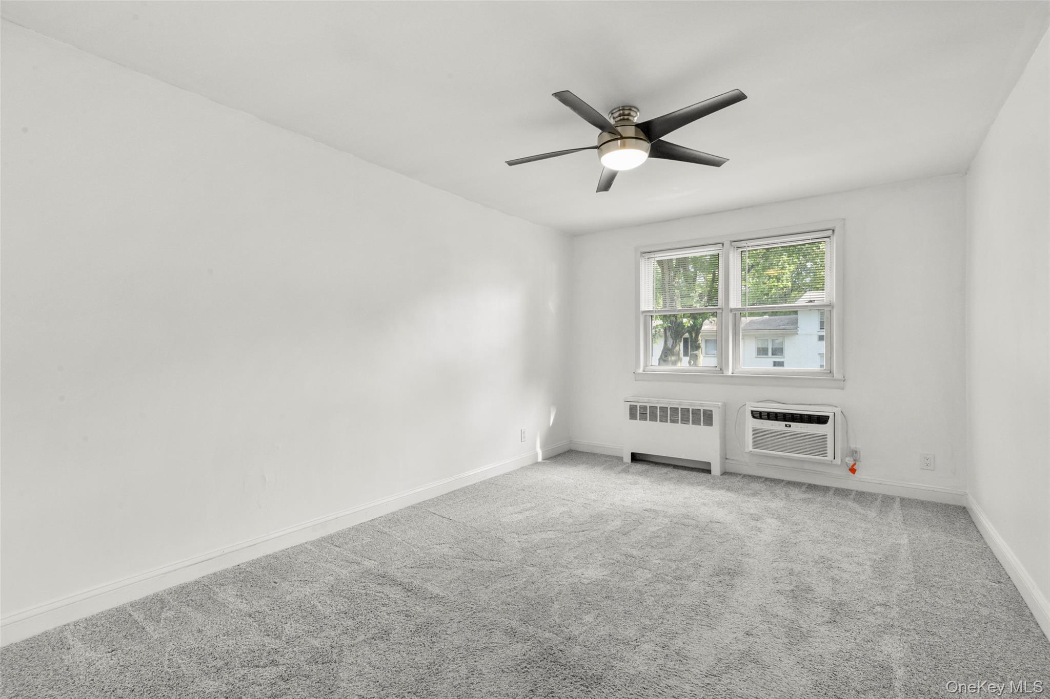 6 Avon Circle C Property Photo 8