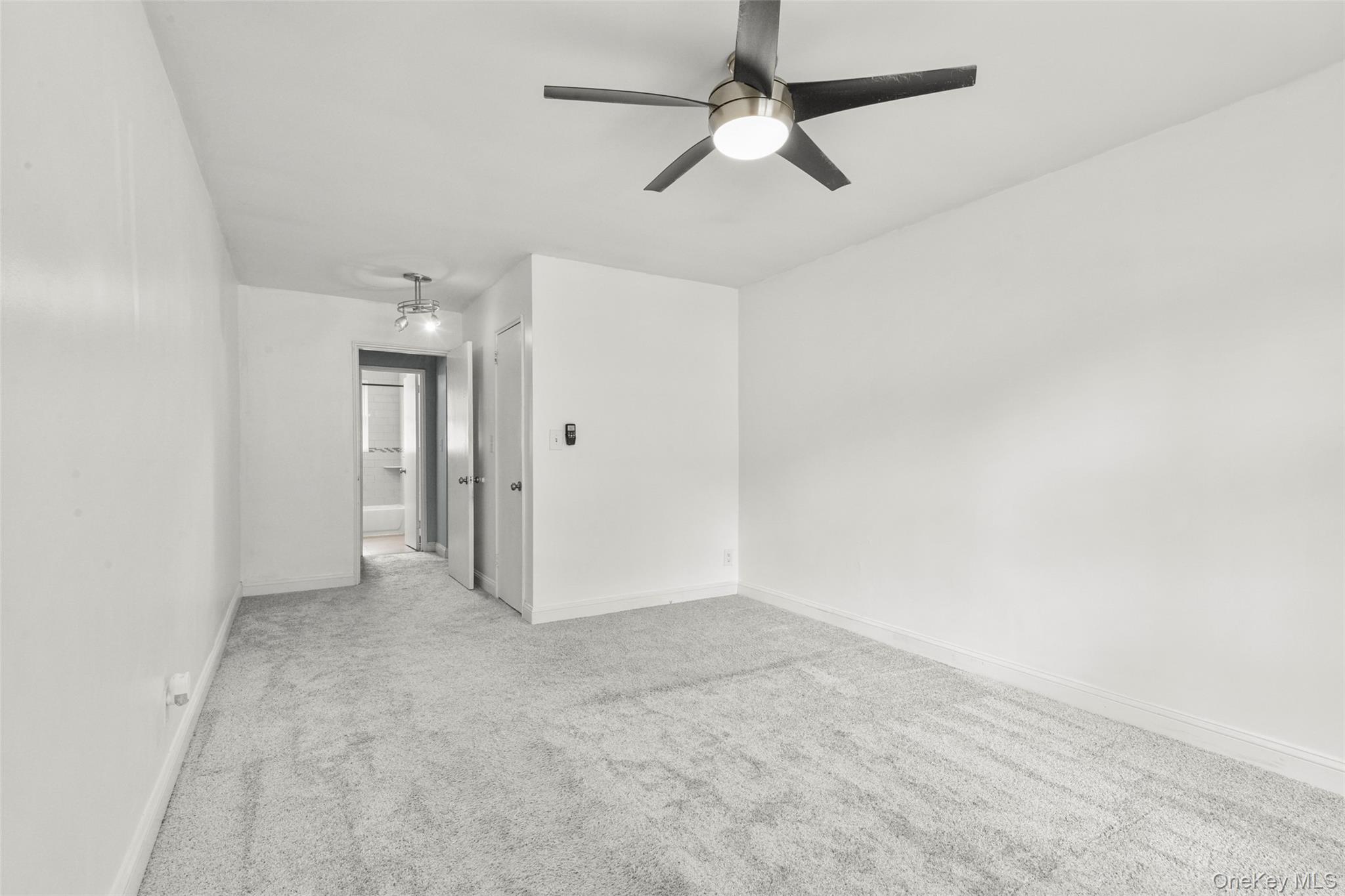 6 Avon Circle C Property Photo 9