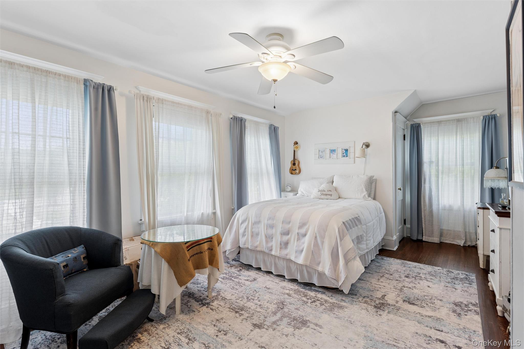 87 Islip Avenue Property Photo 18