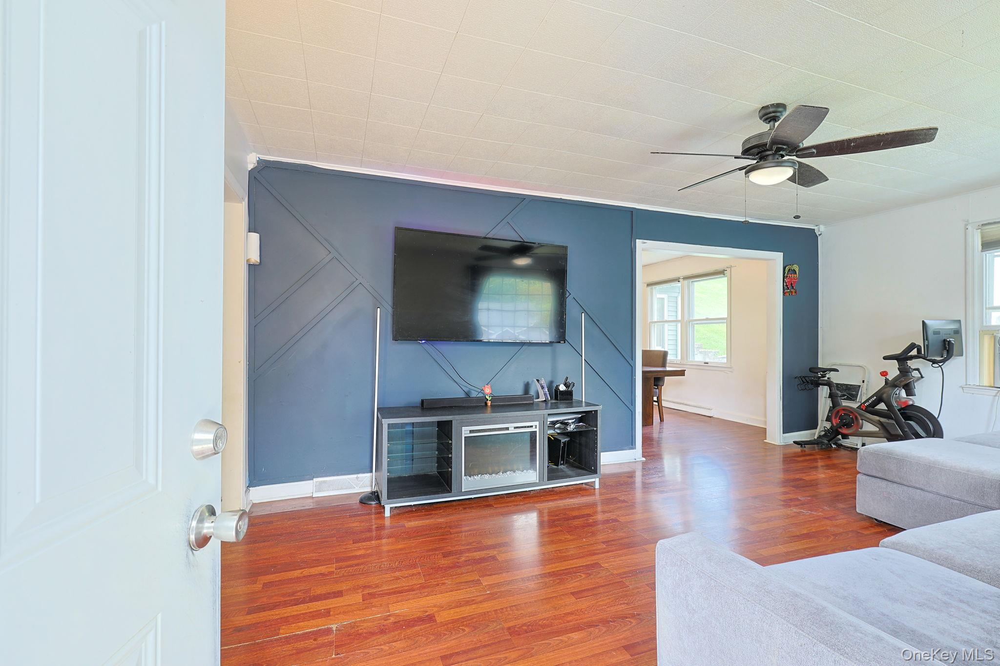 16 Clove Road Property Photo 7