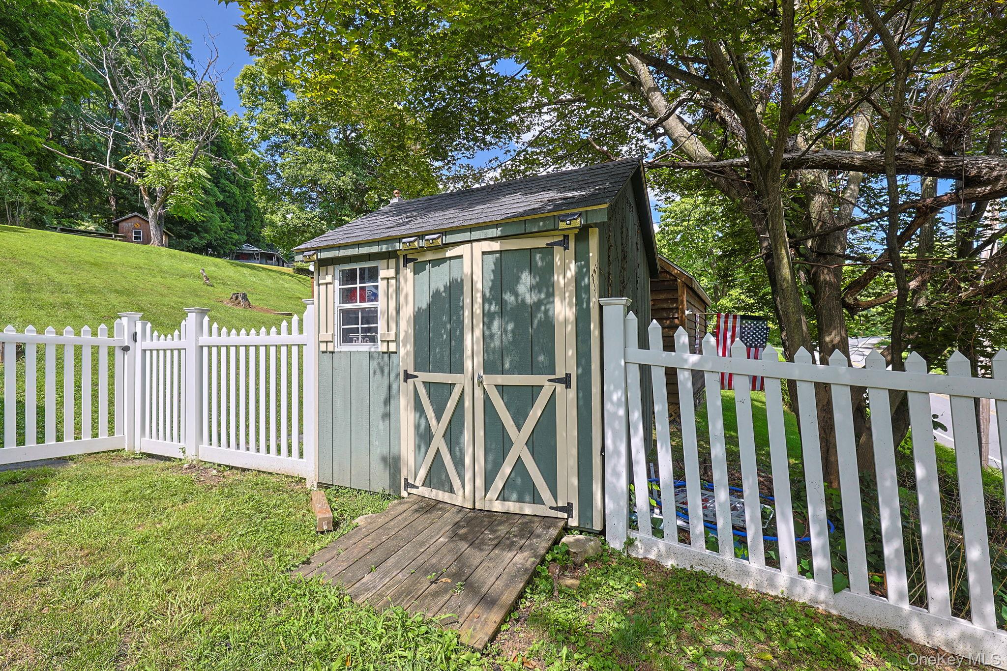 16 Clove Road Property Photo 25