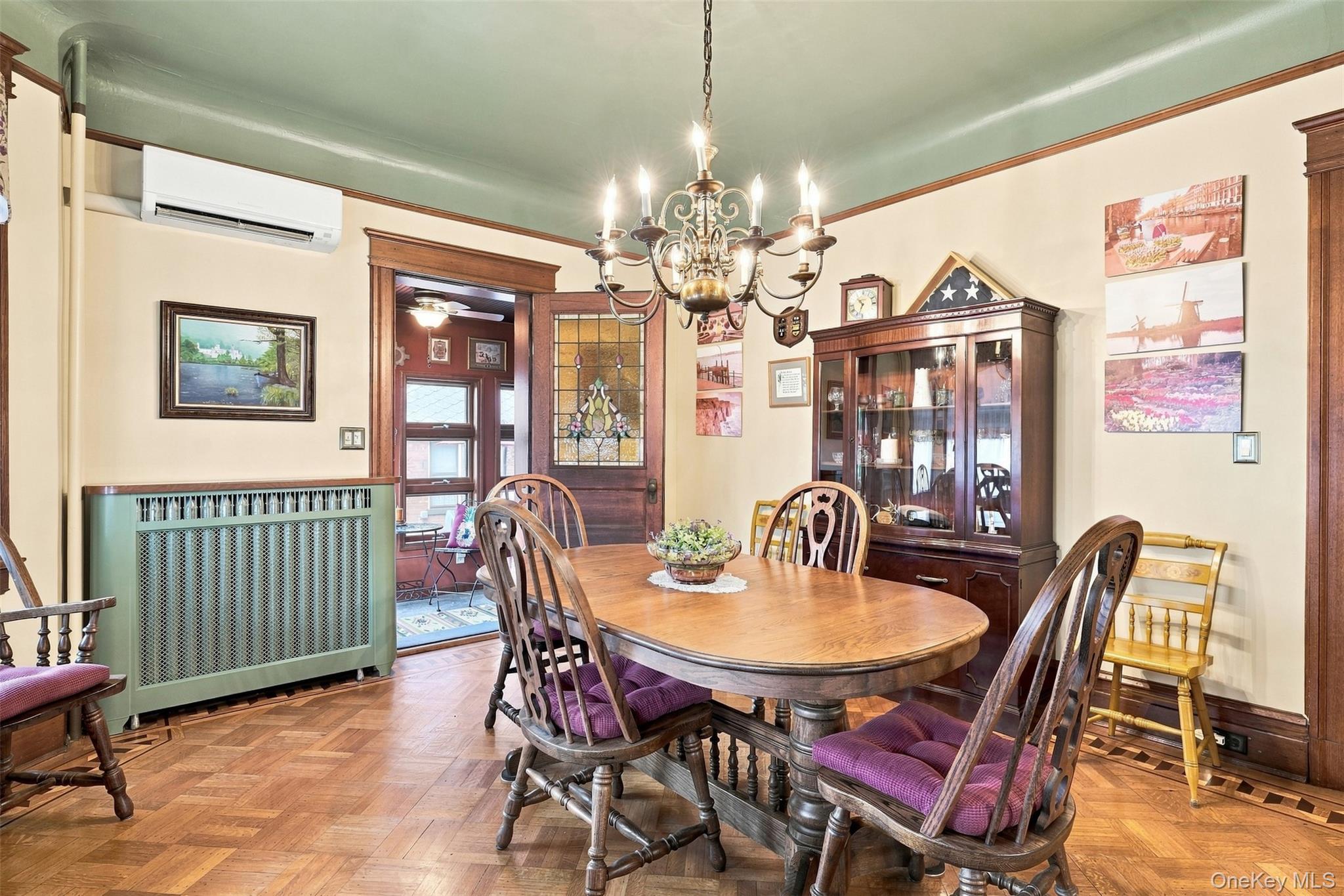 349 Albany Avenue Property Photo 18