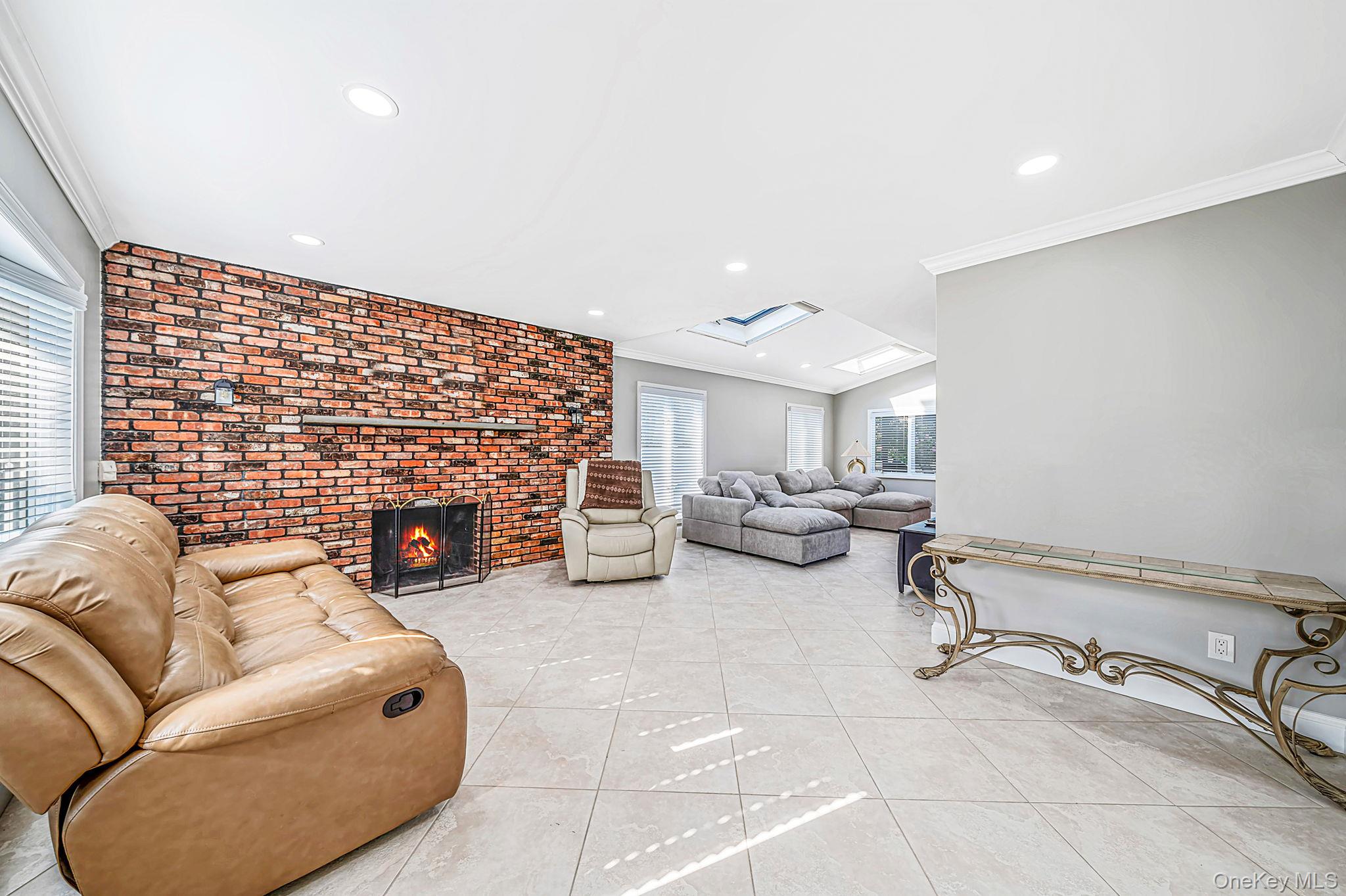 752 Oakfield Avenue Property Photo 8