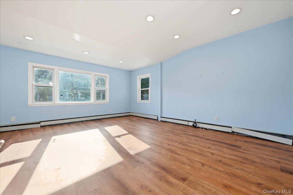 100 Spruce Street Property Photo 7