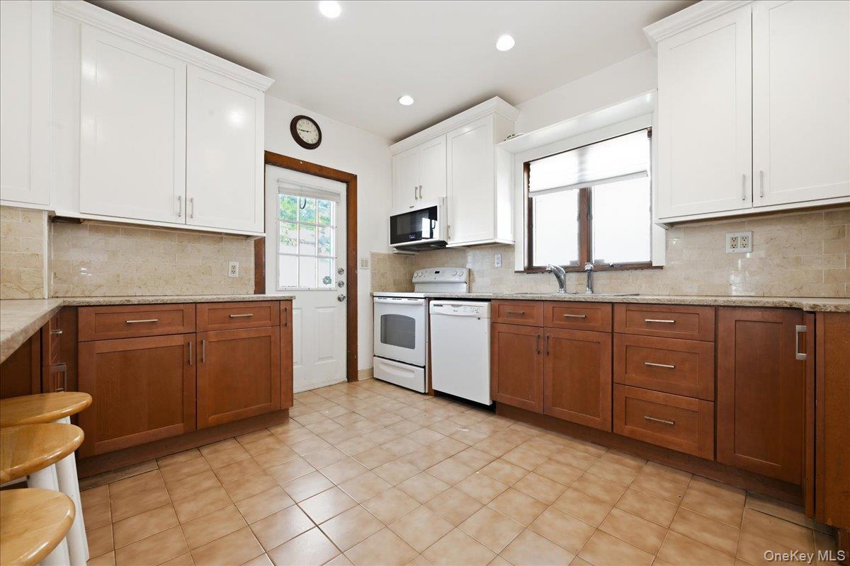 100 Spruce Street Property Photo 11