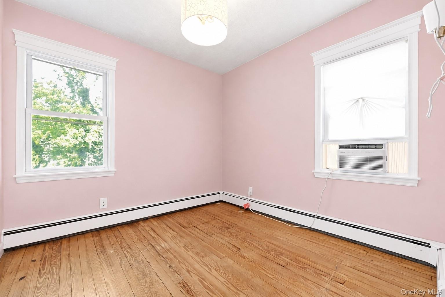 100 Spruce Street Property Photo 14
