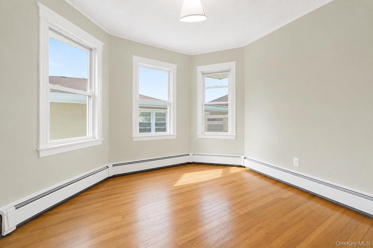 100 Spruce Street Property Photo 15