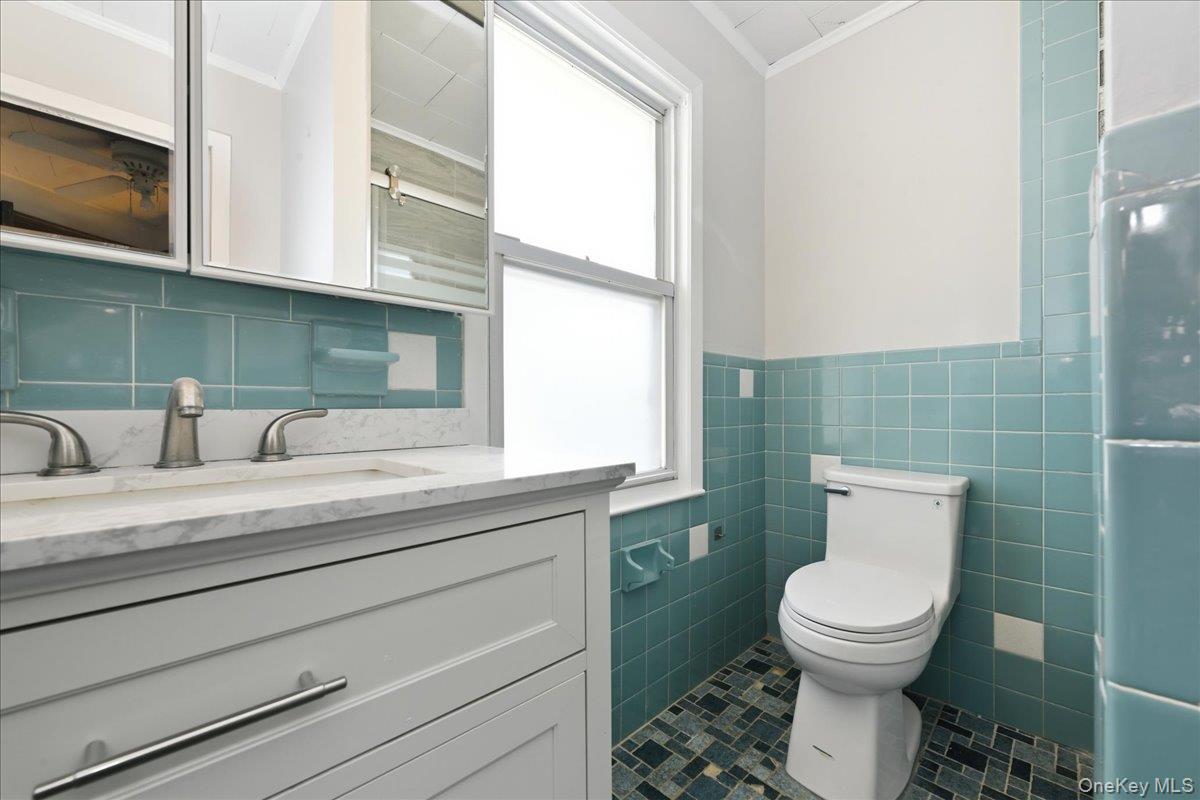 100 Spruce Street Property Photo 17