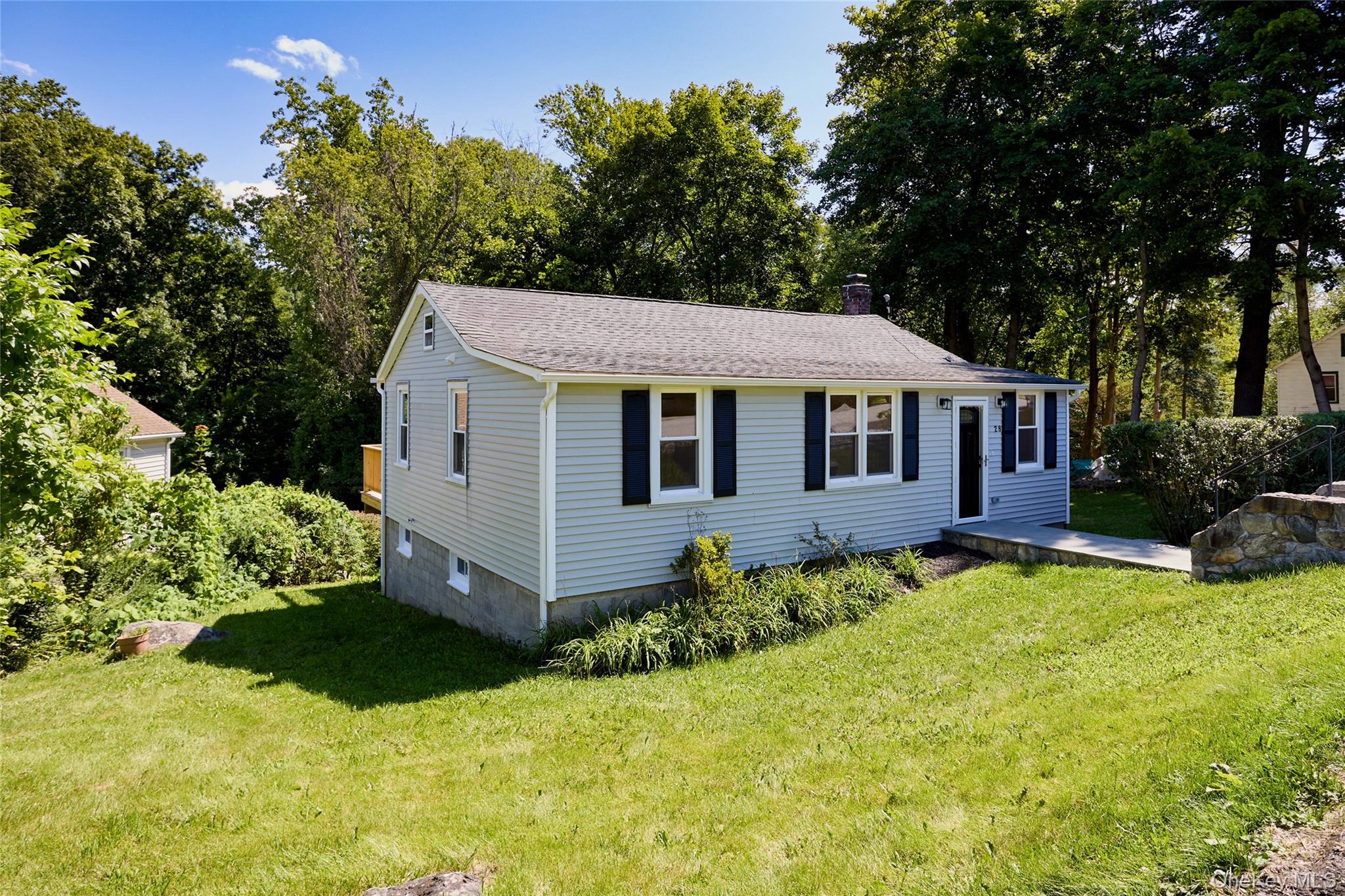 28 Brewster Drive Property Photo 1