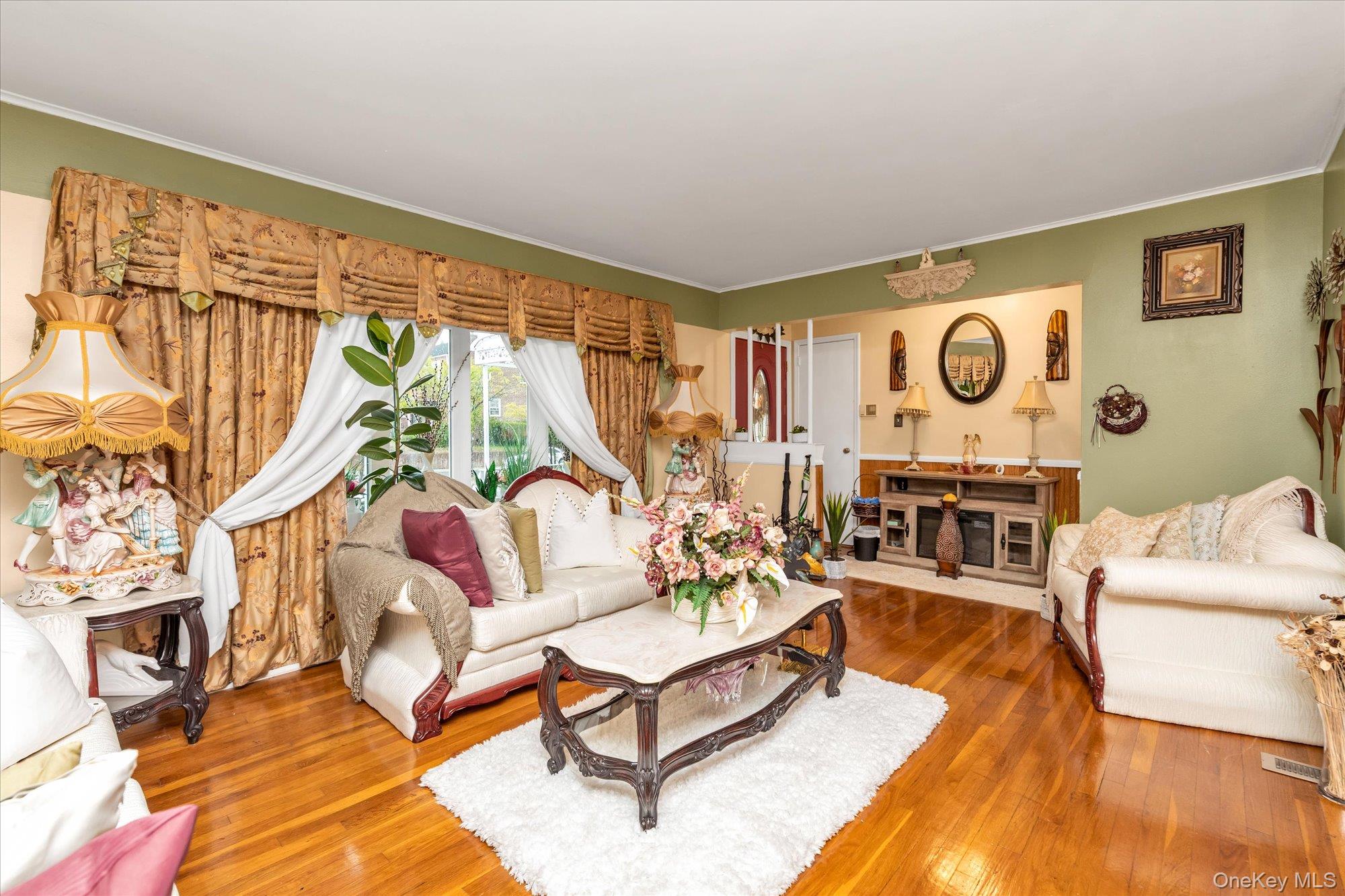 115-38 Springfield Boulevard Property Photo 3