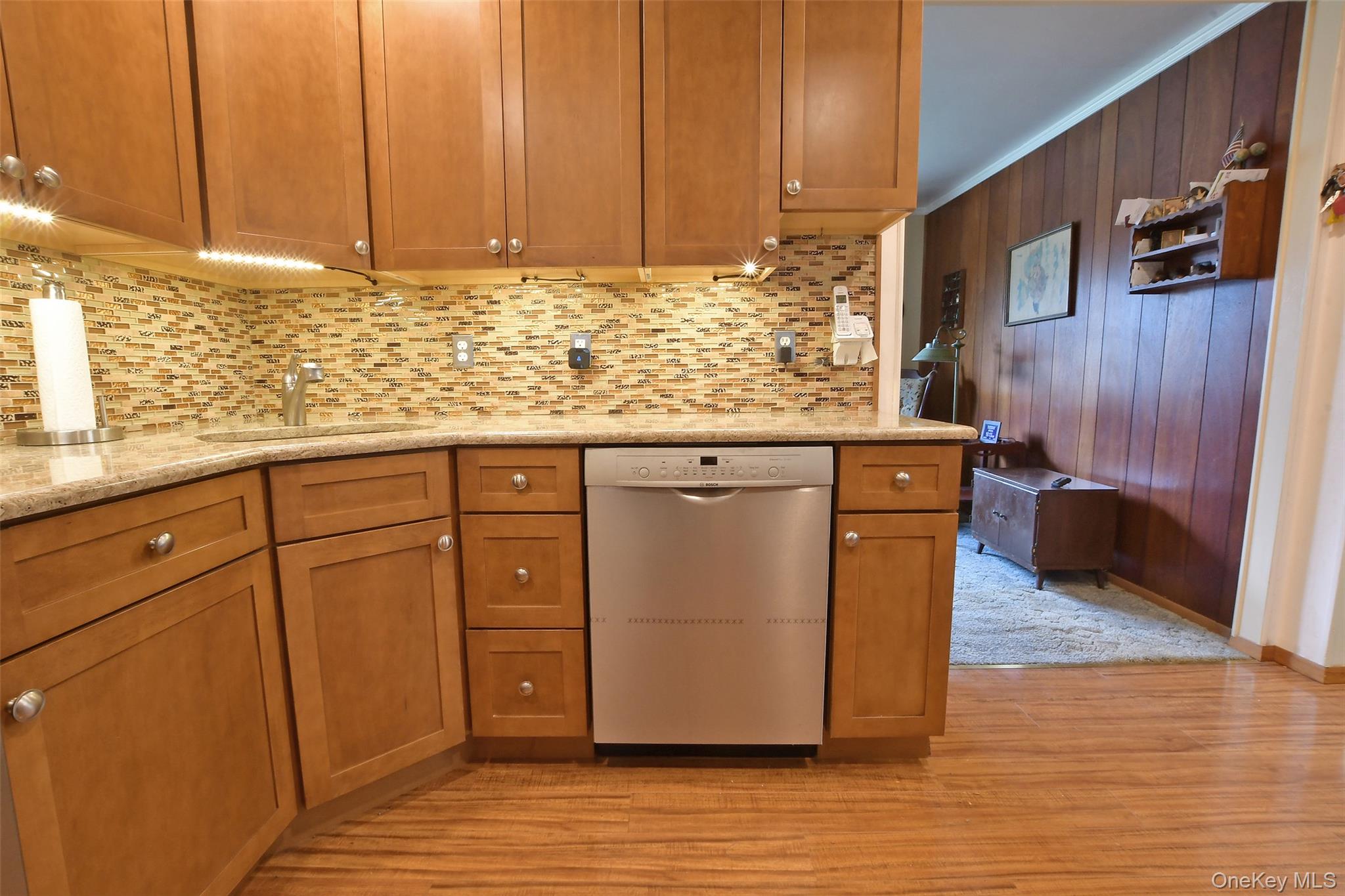 24 Island Boulevard Property Photo 6