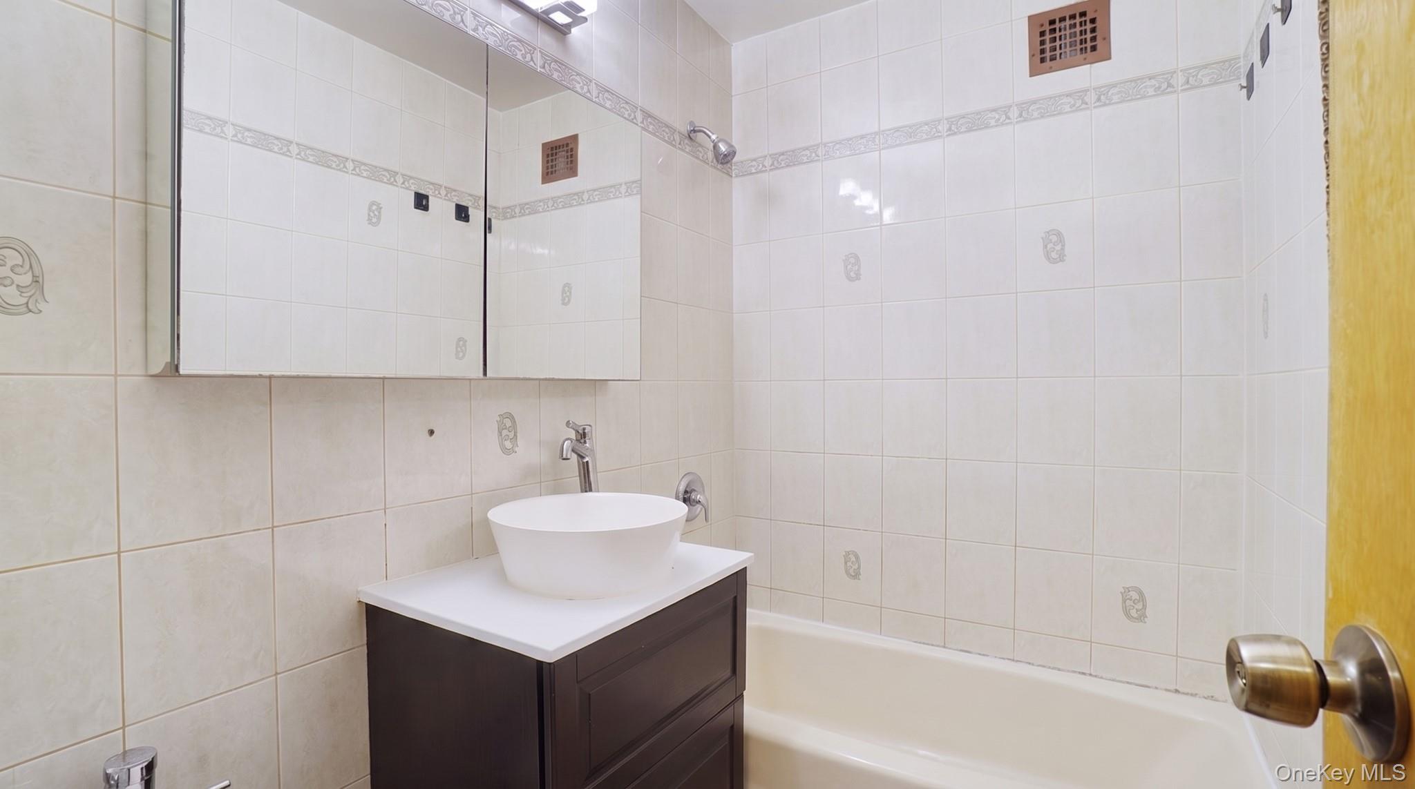 8429 153rd Avenue 6f Property Photo 10