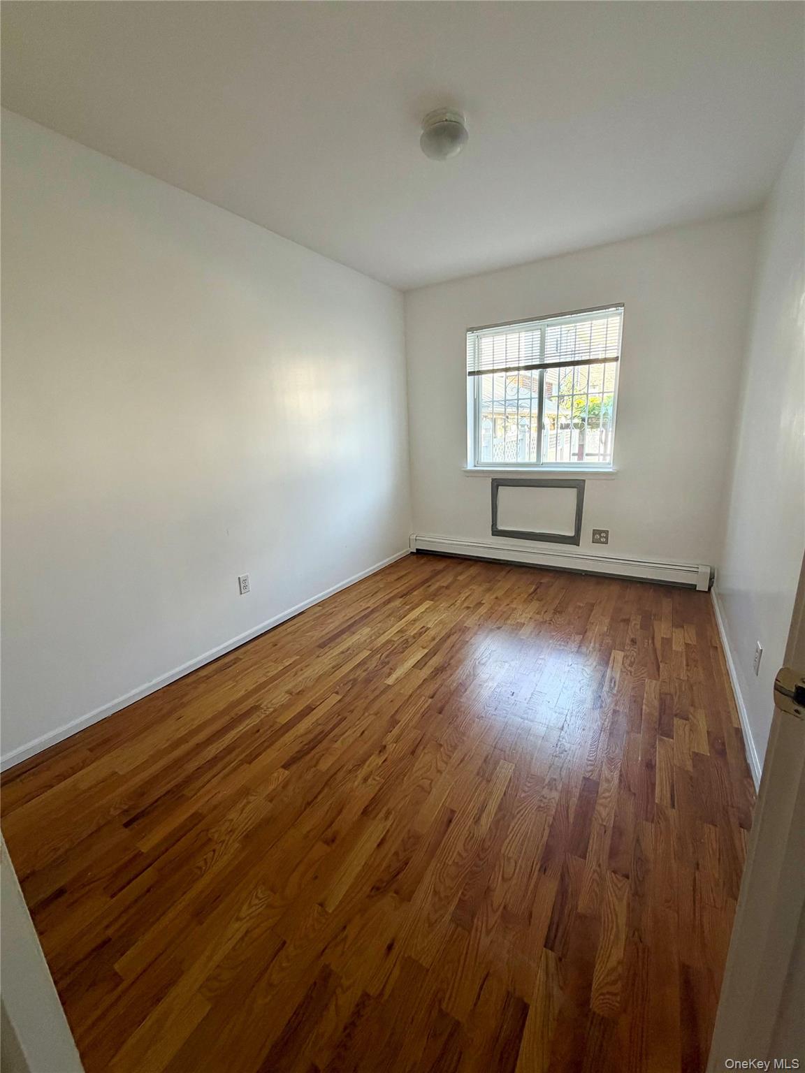4370 160th Street 1fl Property Photo 6