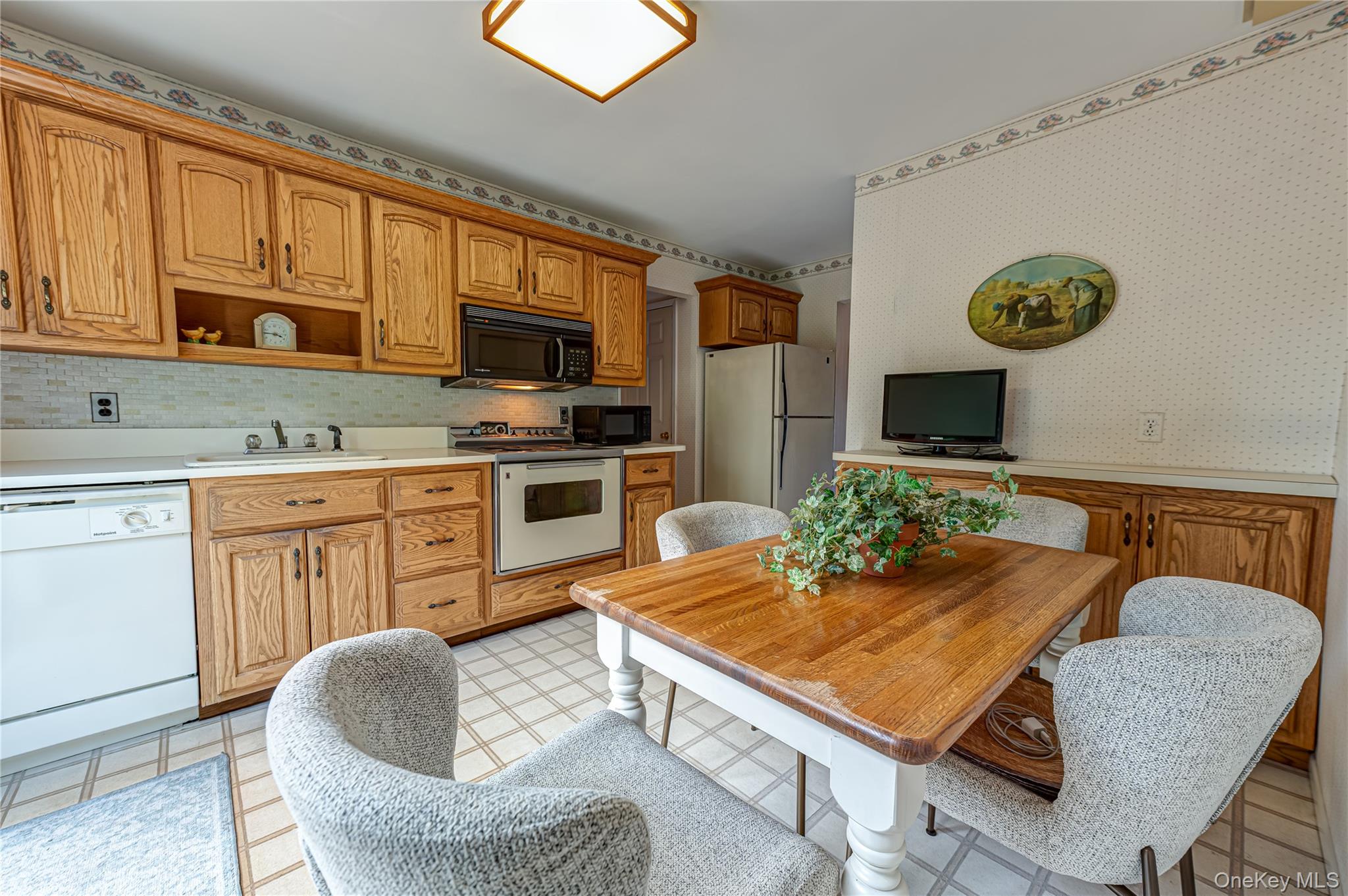 607 7th Avenue Property Photo 10