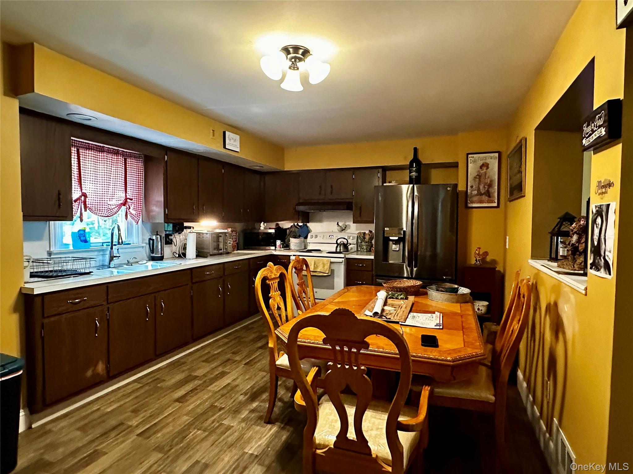 69 Cedar Avenue Property Photo 6