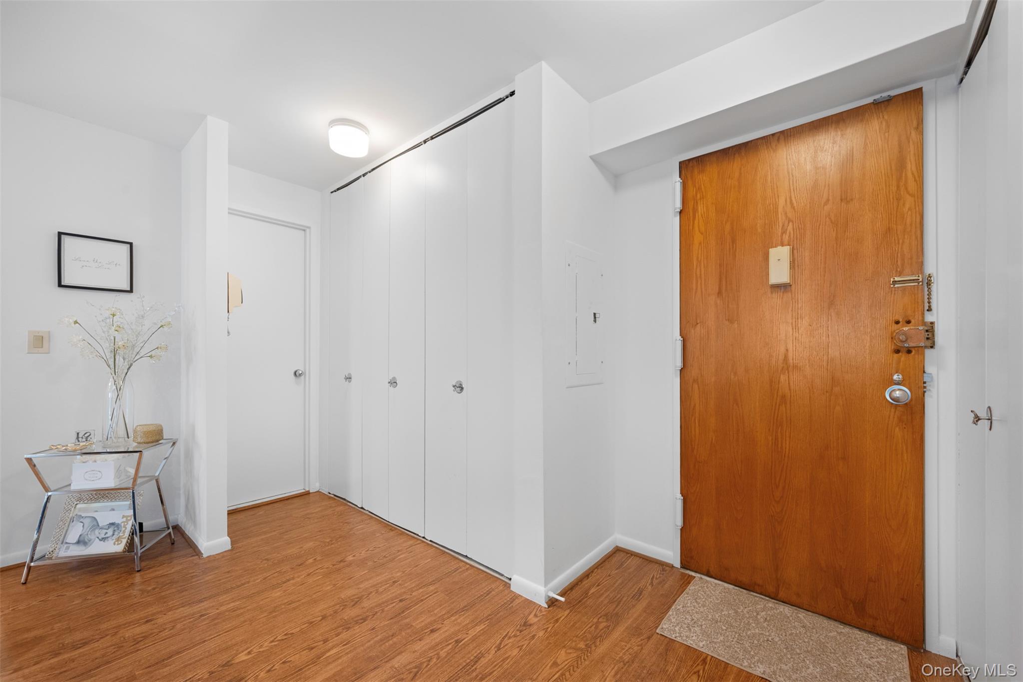 141 Great Neck Road 2h Property Photo 5