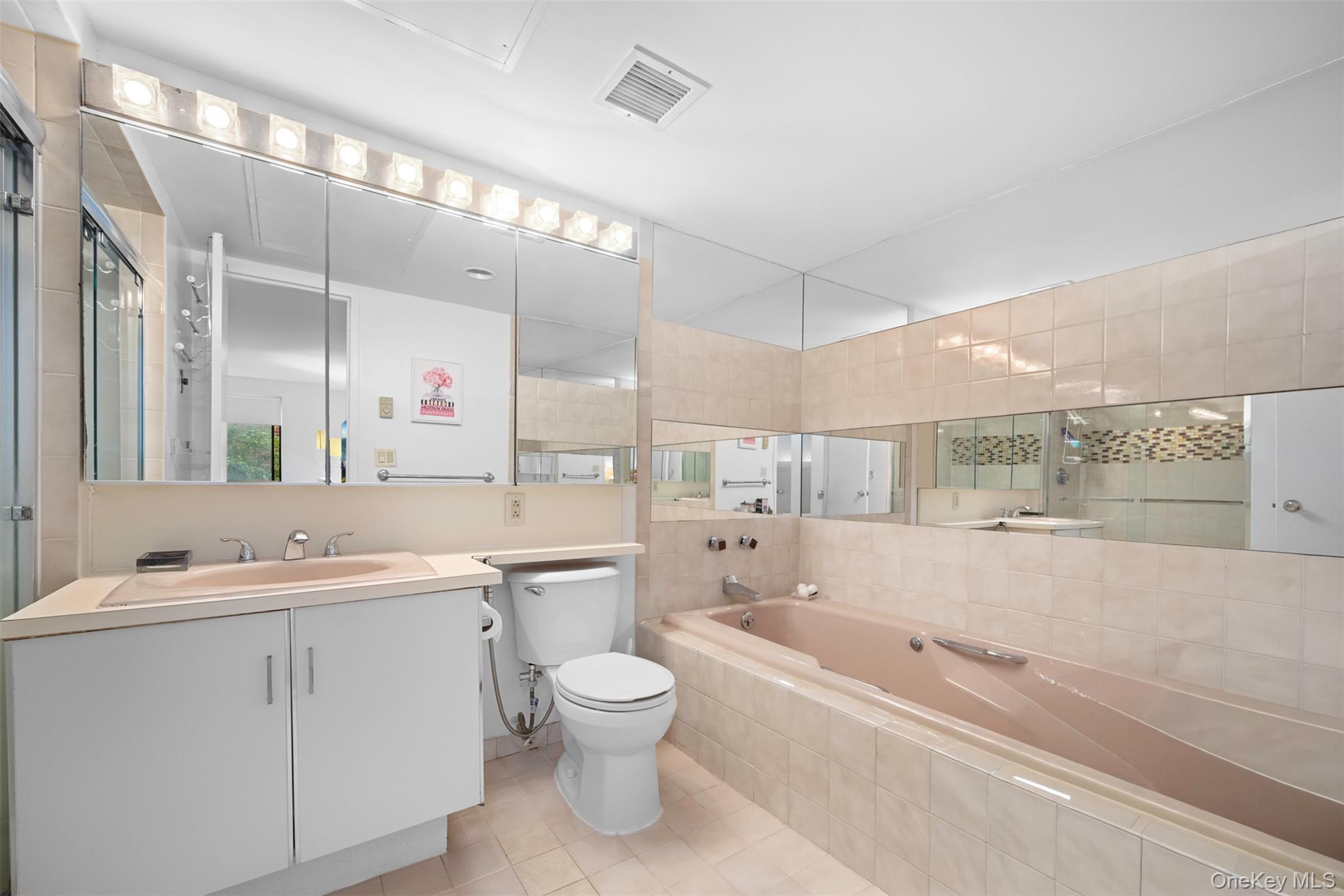 141 Great Neck Road 2h Property Photo 17