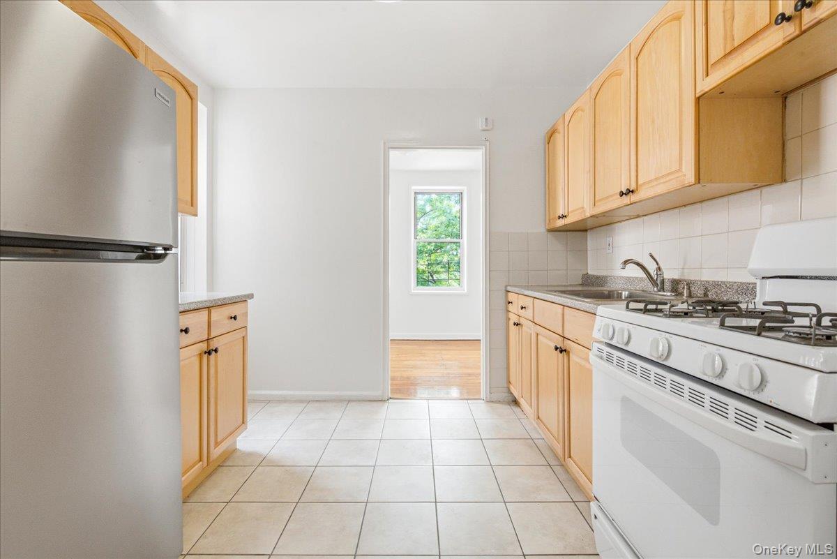 82-40 Austin Street 6/k Property Photo 15